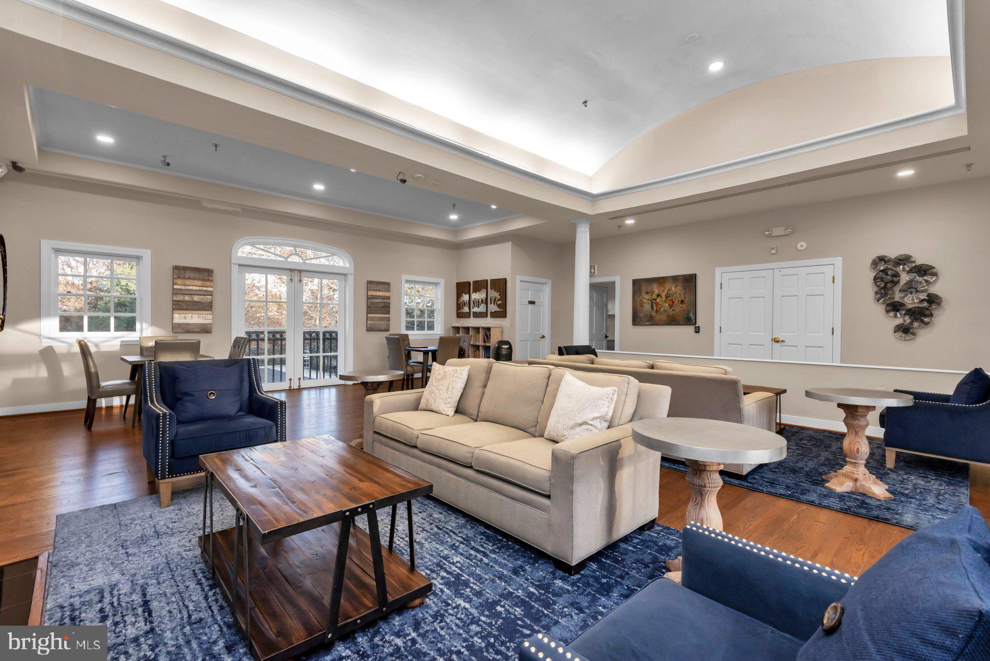 QUINCE ORCHARD PARK - Residential