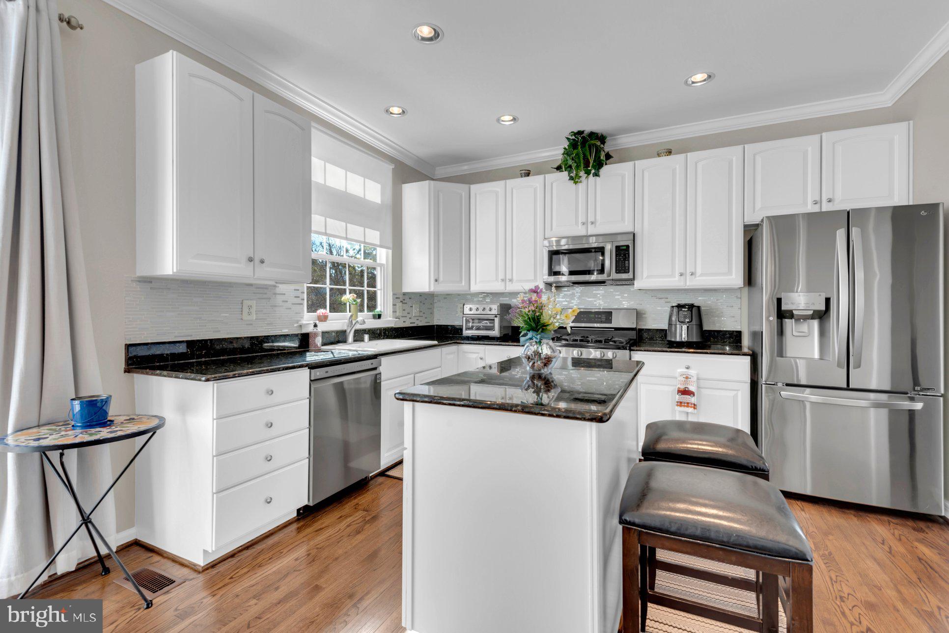 QUINCE ORCHARD PARK - Residential