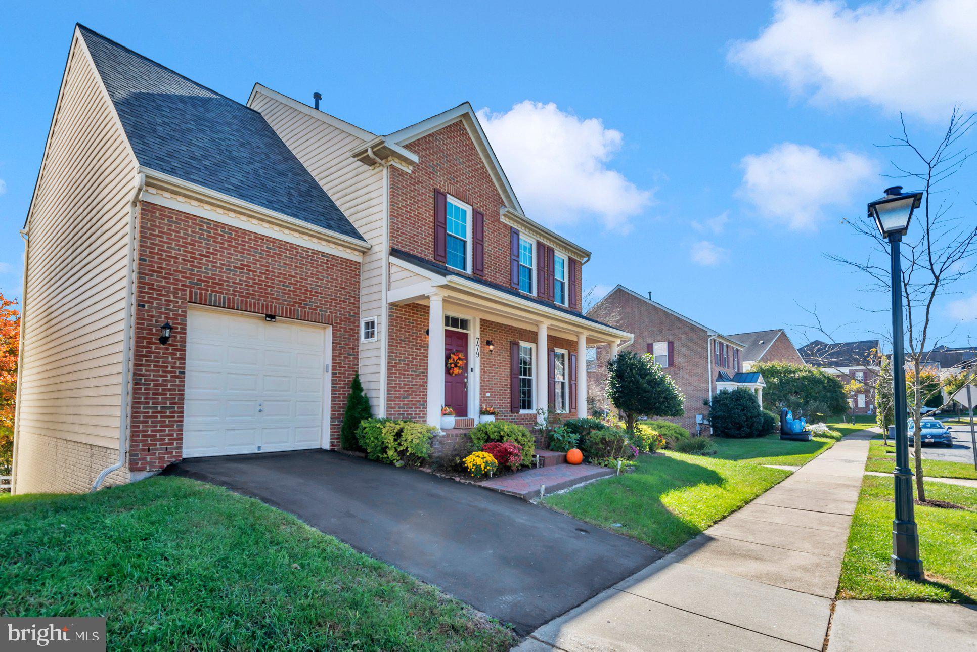 779 SUMMER WALK DRIVE