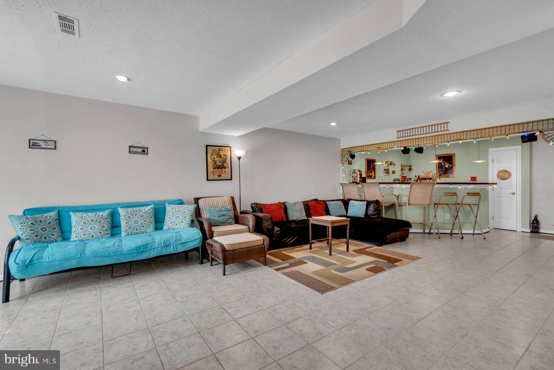 QUINCE ORCHARD PARK - Residential