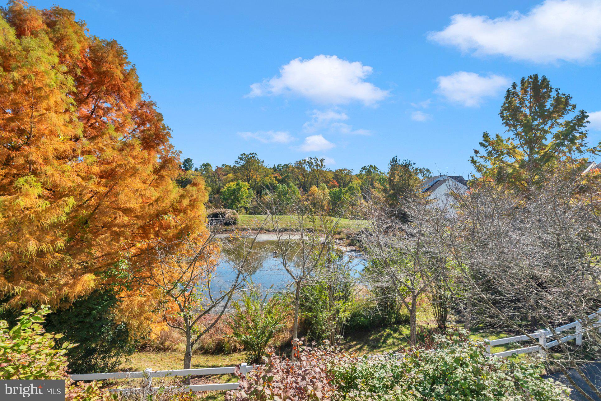 QUINCE ORCHARD PARK - Residential