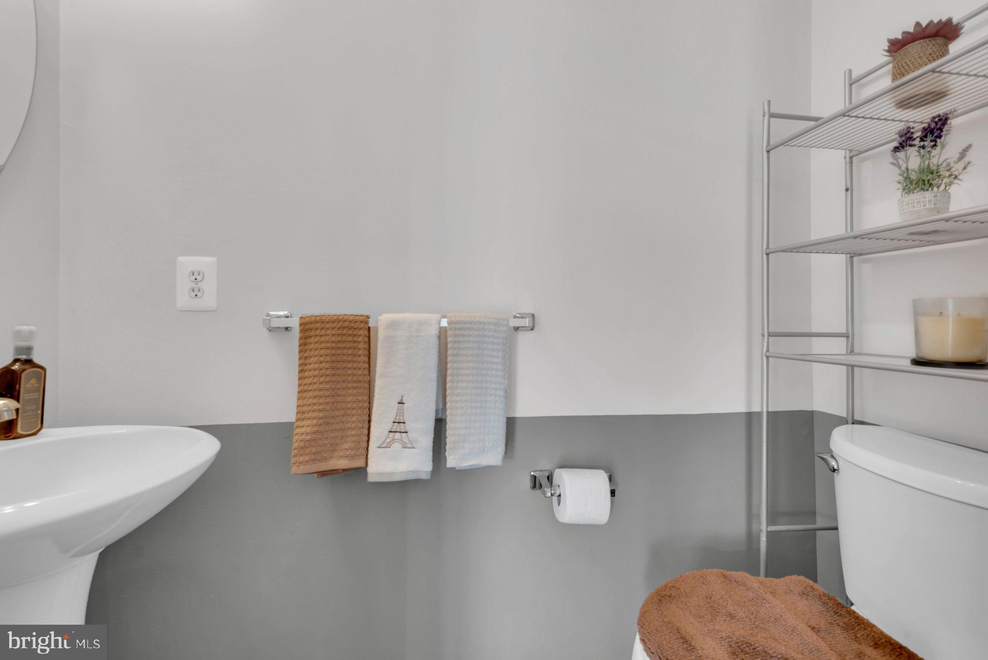 QUINCE ORCHARD PARK - Residential