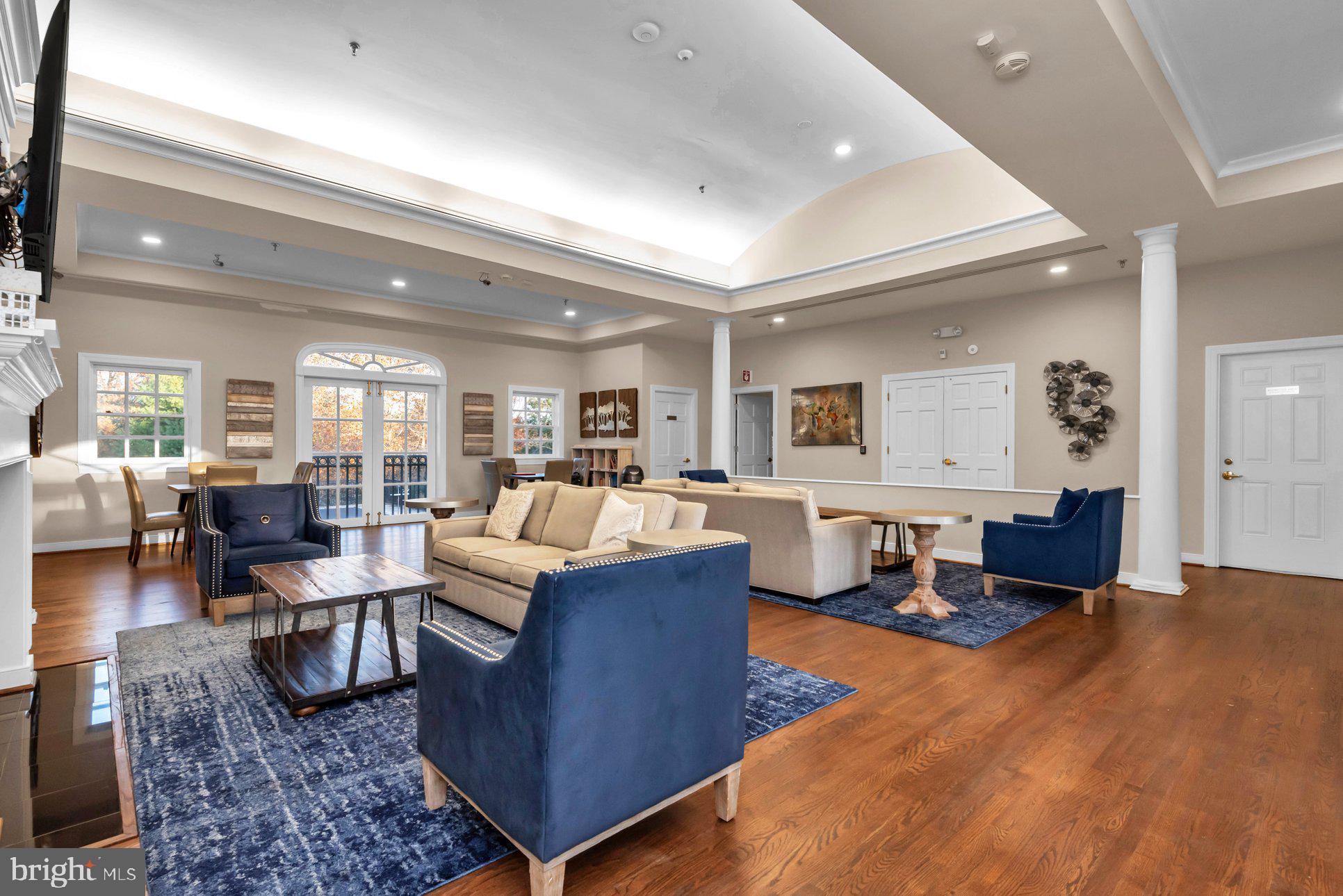 QUINCE ORCHARD PARK - Residential