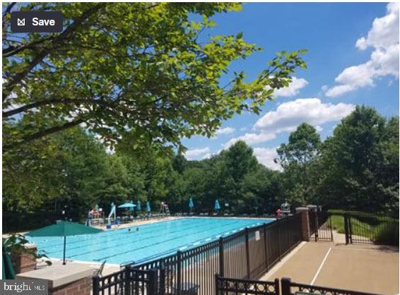 QUINCE ORCHARD PARK - Residential