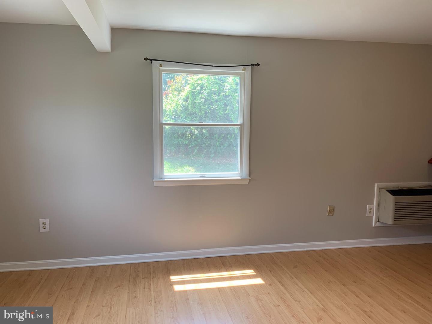 MAPLE RIDGE - Residential