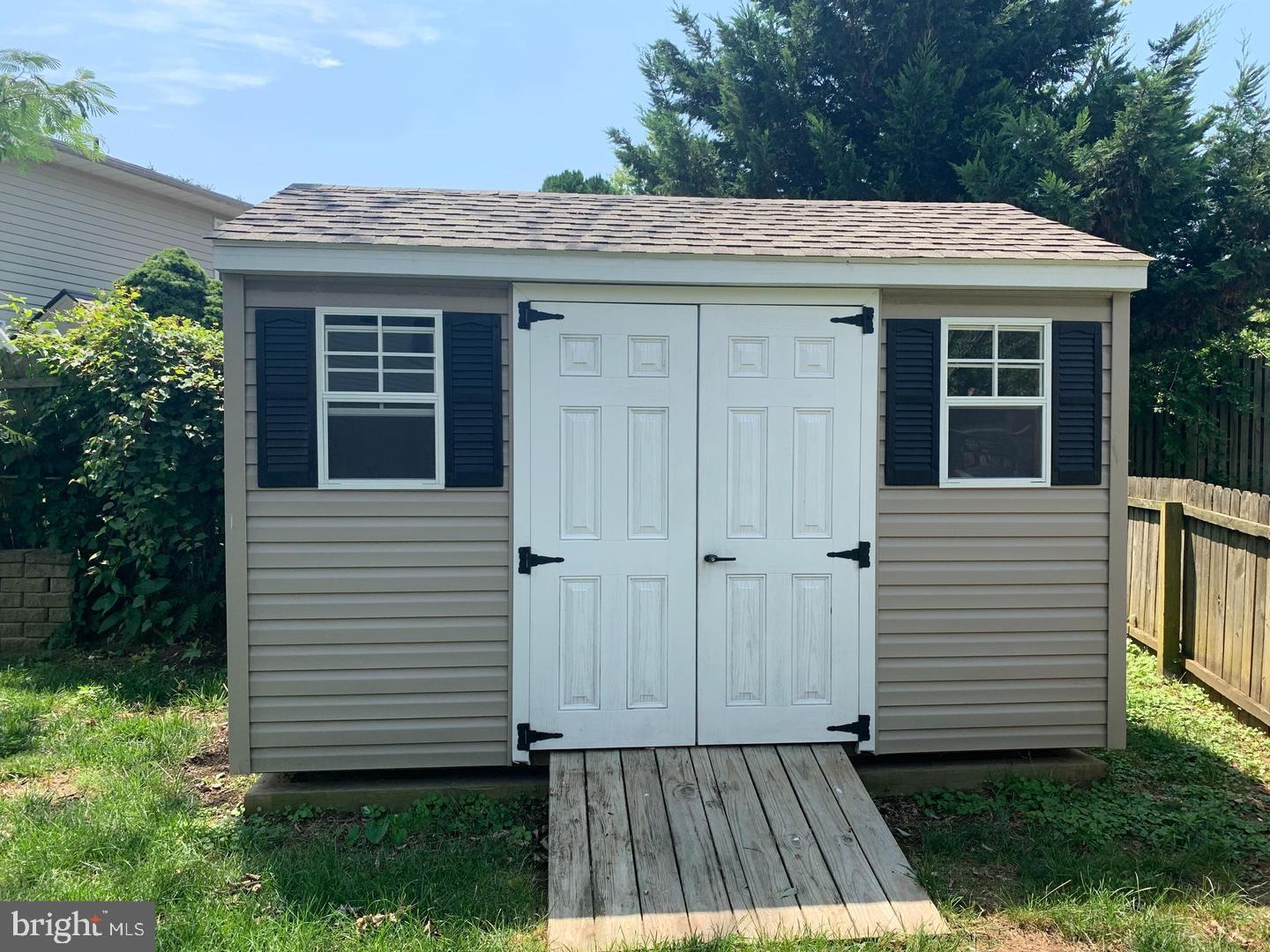 MAPLE RIDGE - Residential