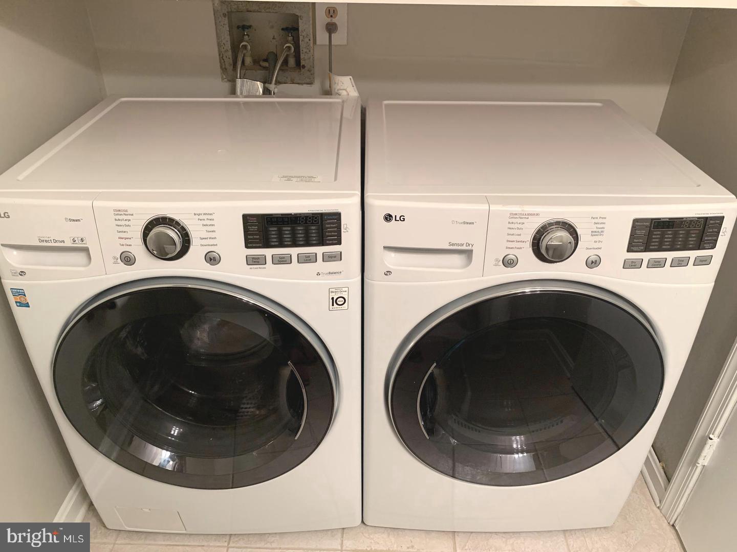 MAPLE RIDGE - Residential