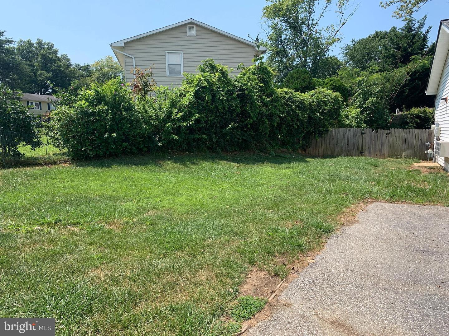 MAPLE RIDGE - Residential