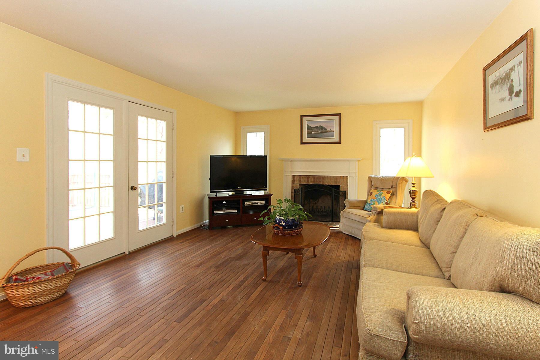 LONGWOOD ESTATES - Residential