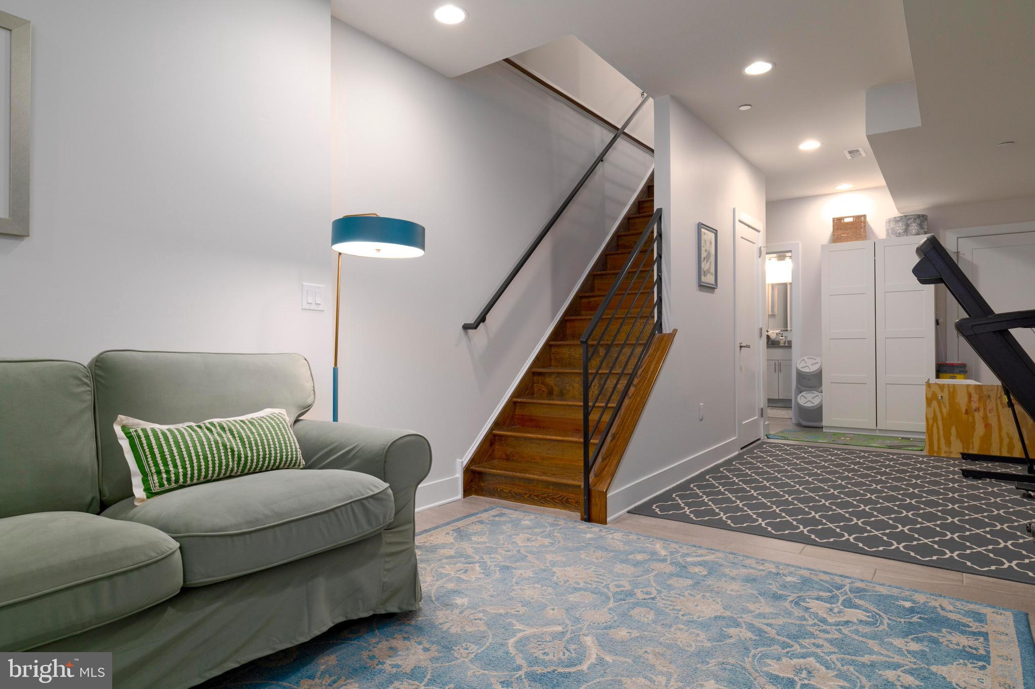 PASSYUNK SQUARE - Residential