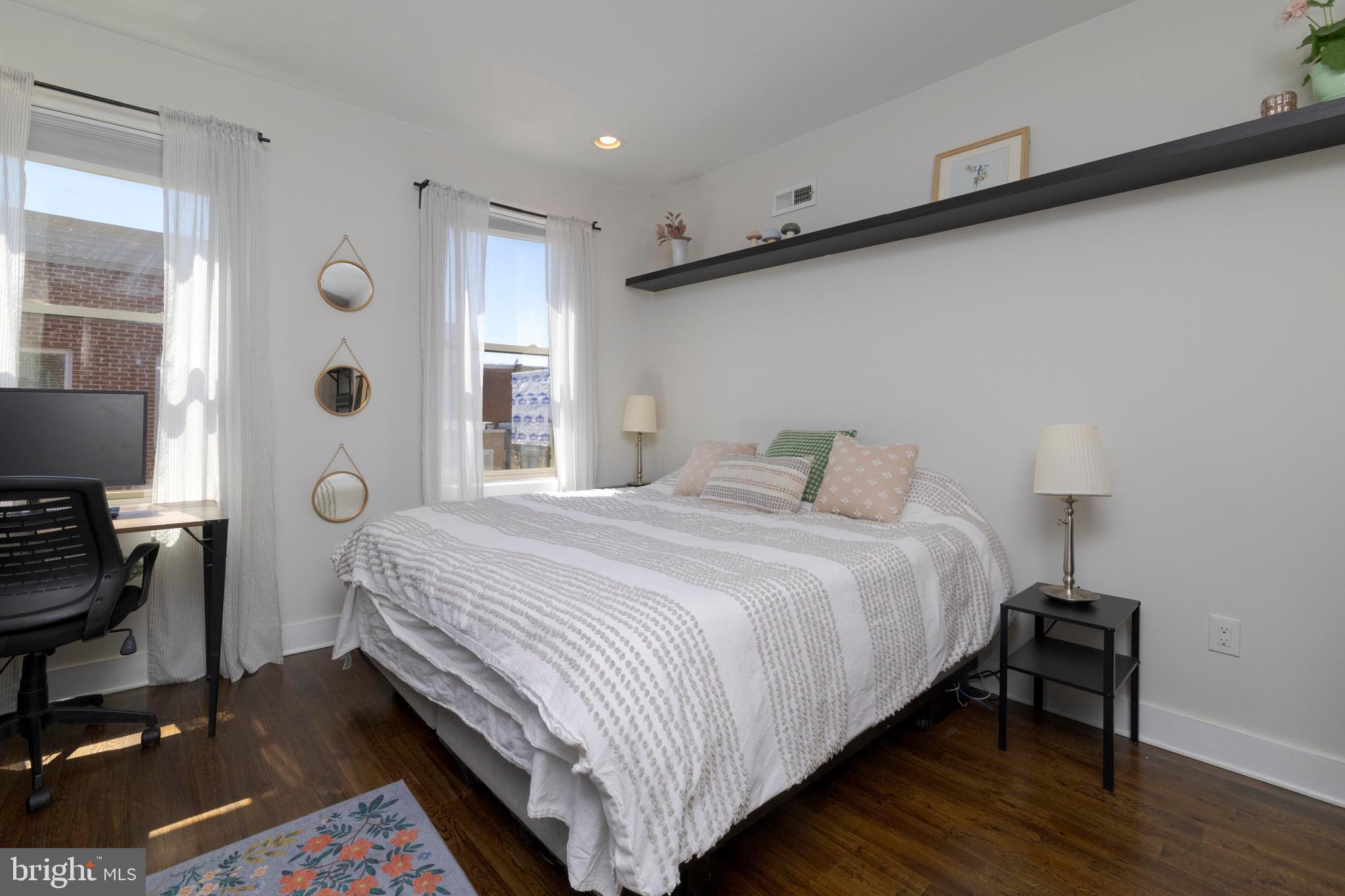 PASSYUNK SQUARE - Residential