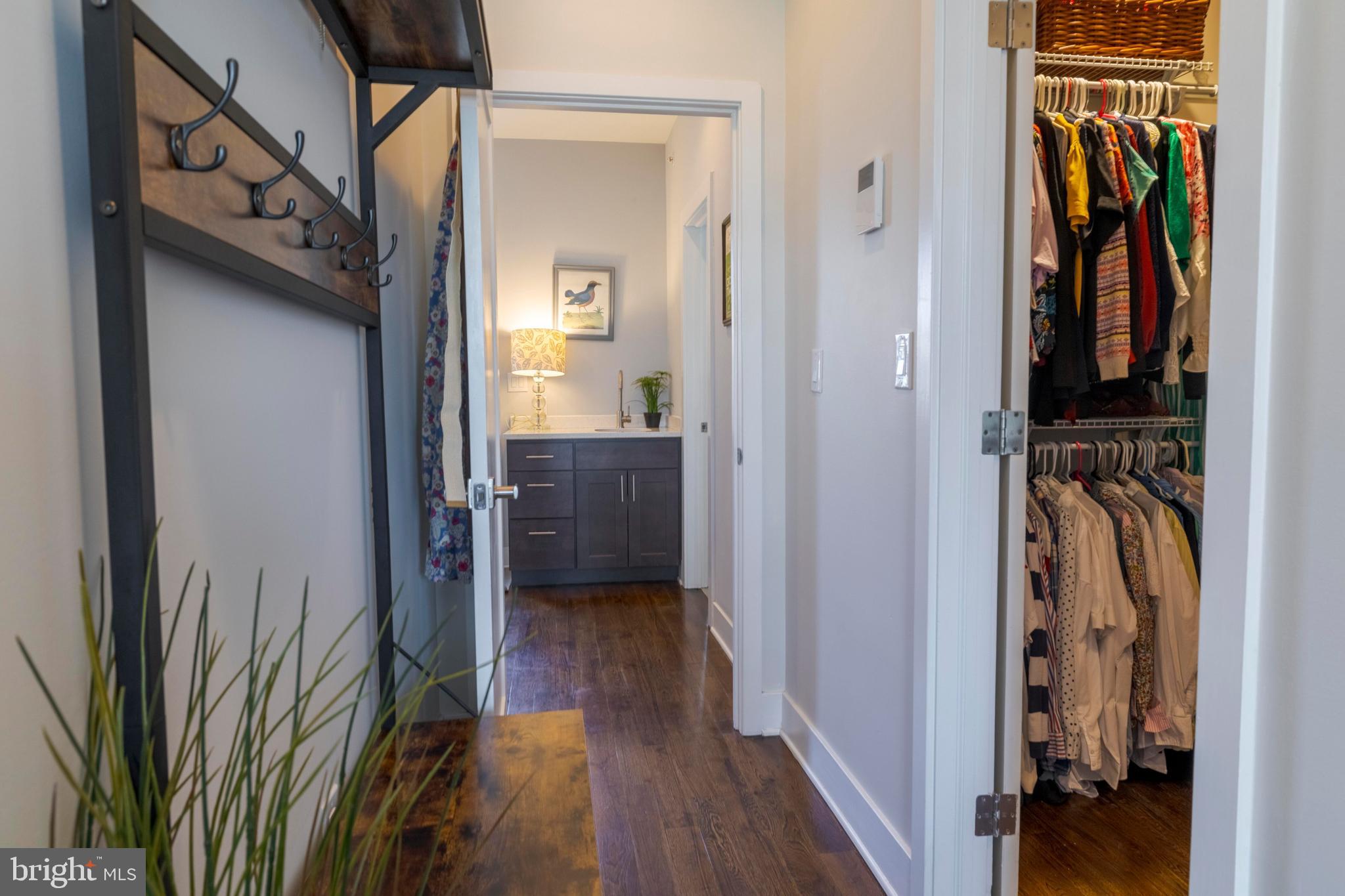 PASSYUNK SQUARE - Residential