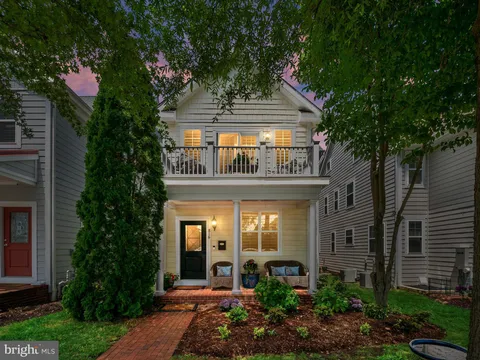 816 Bay Ridge Avenue, Annapolis, MD MLS: MDAA2114914