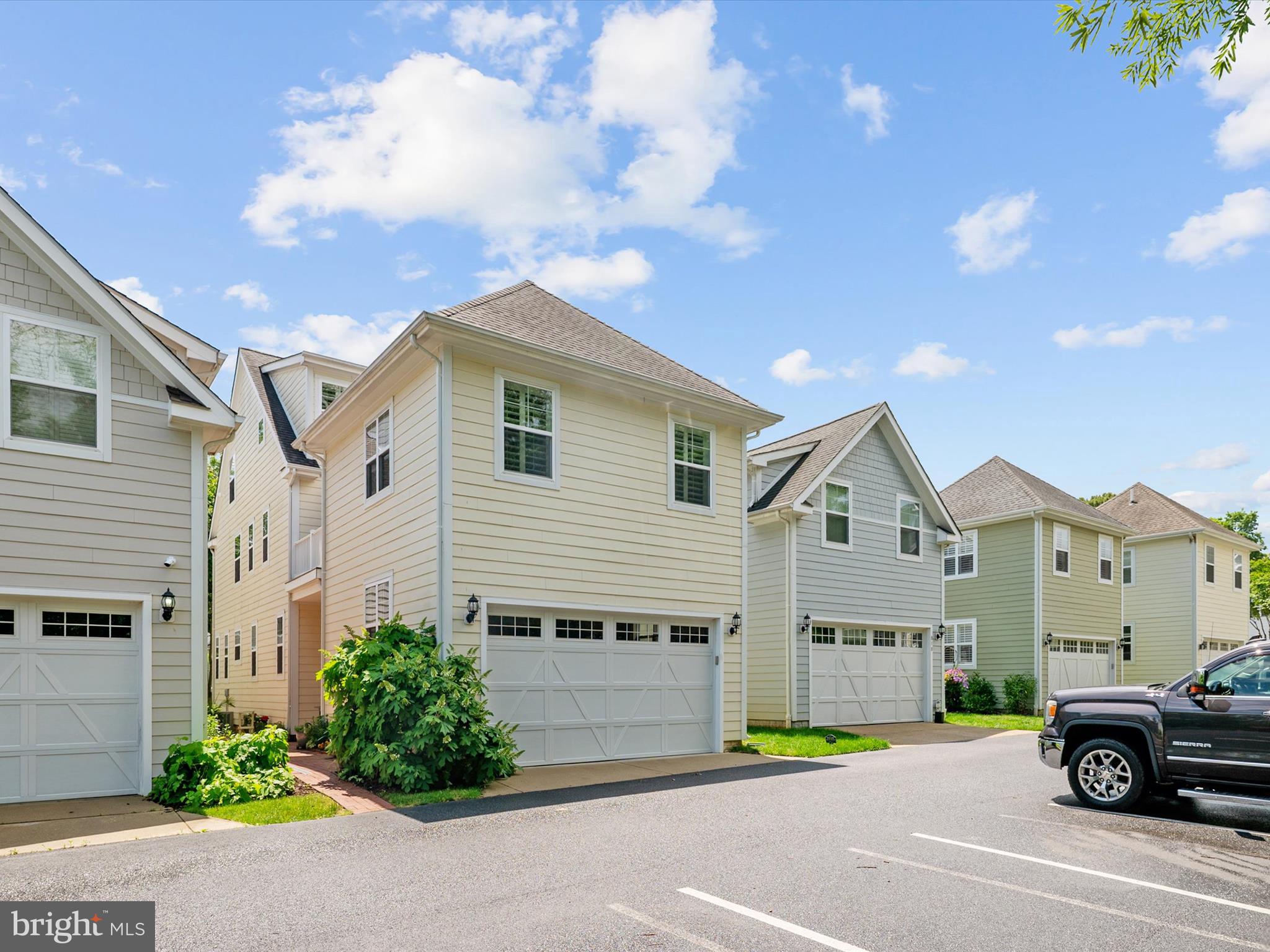 EASTPORT - Residential