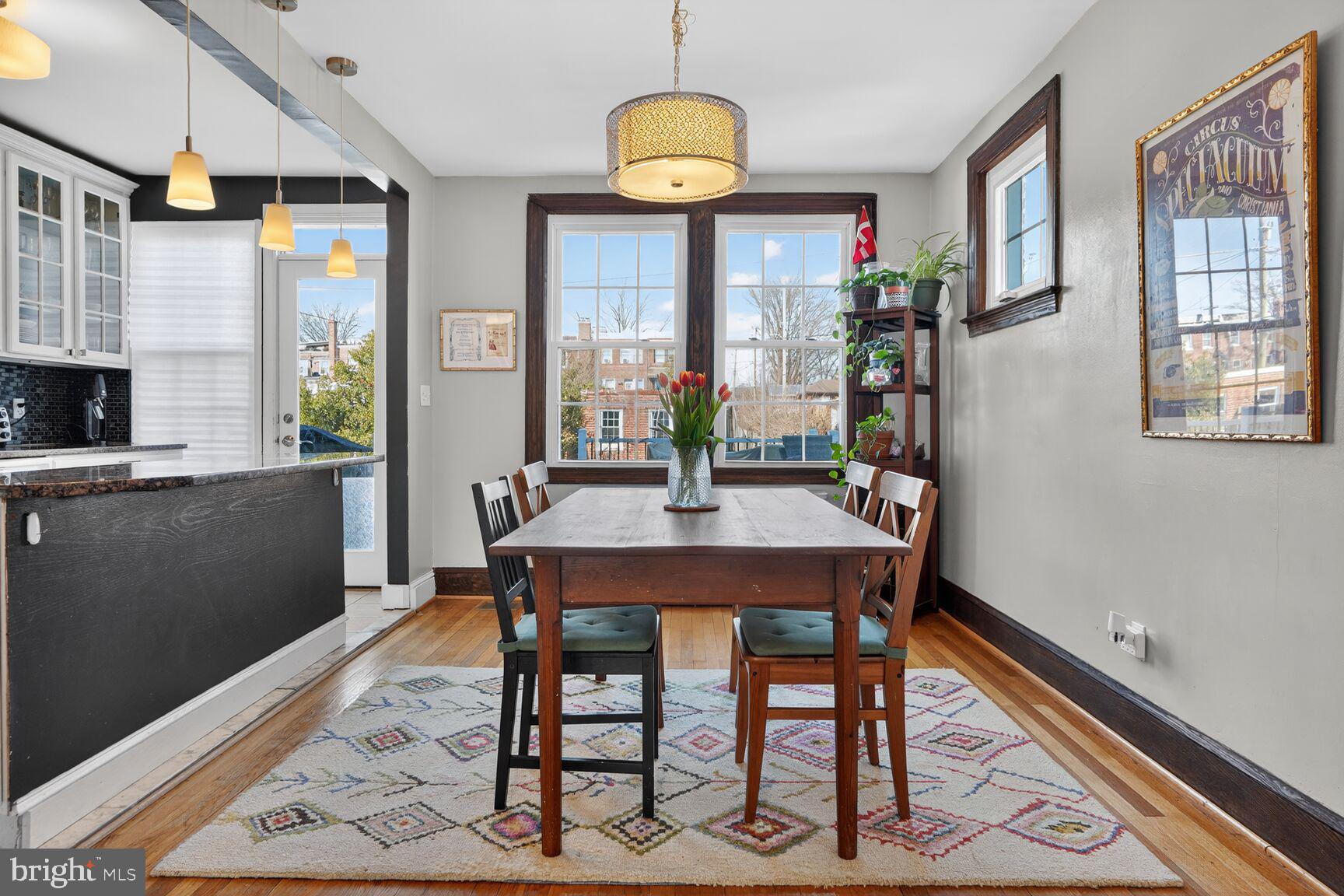 211 INGRAHAM STREET NW