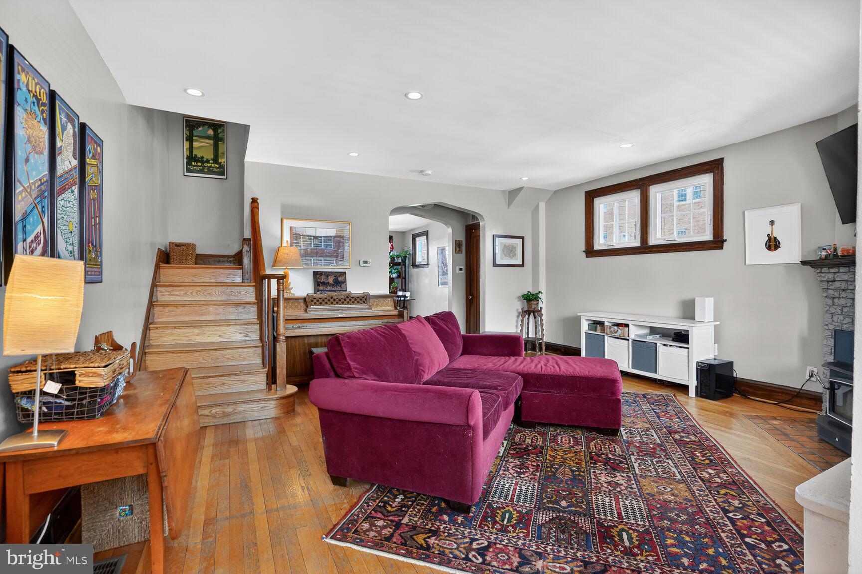 211 INGRAHAM STREET NW