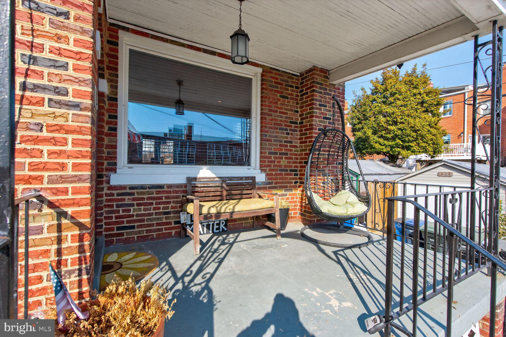 211 INGRAHAM STREET NW