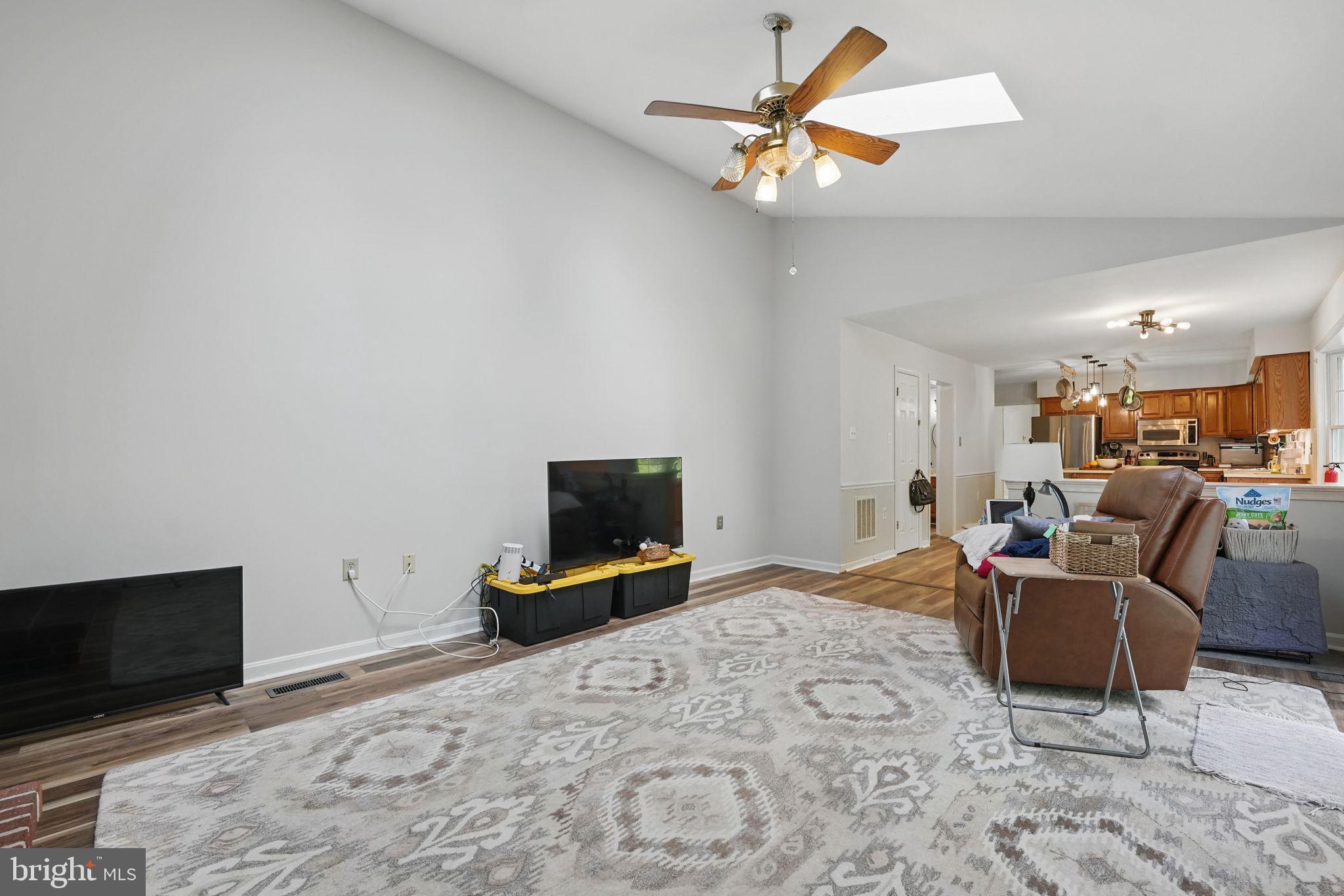 NEWPORT - Residential