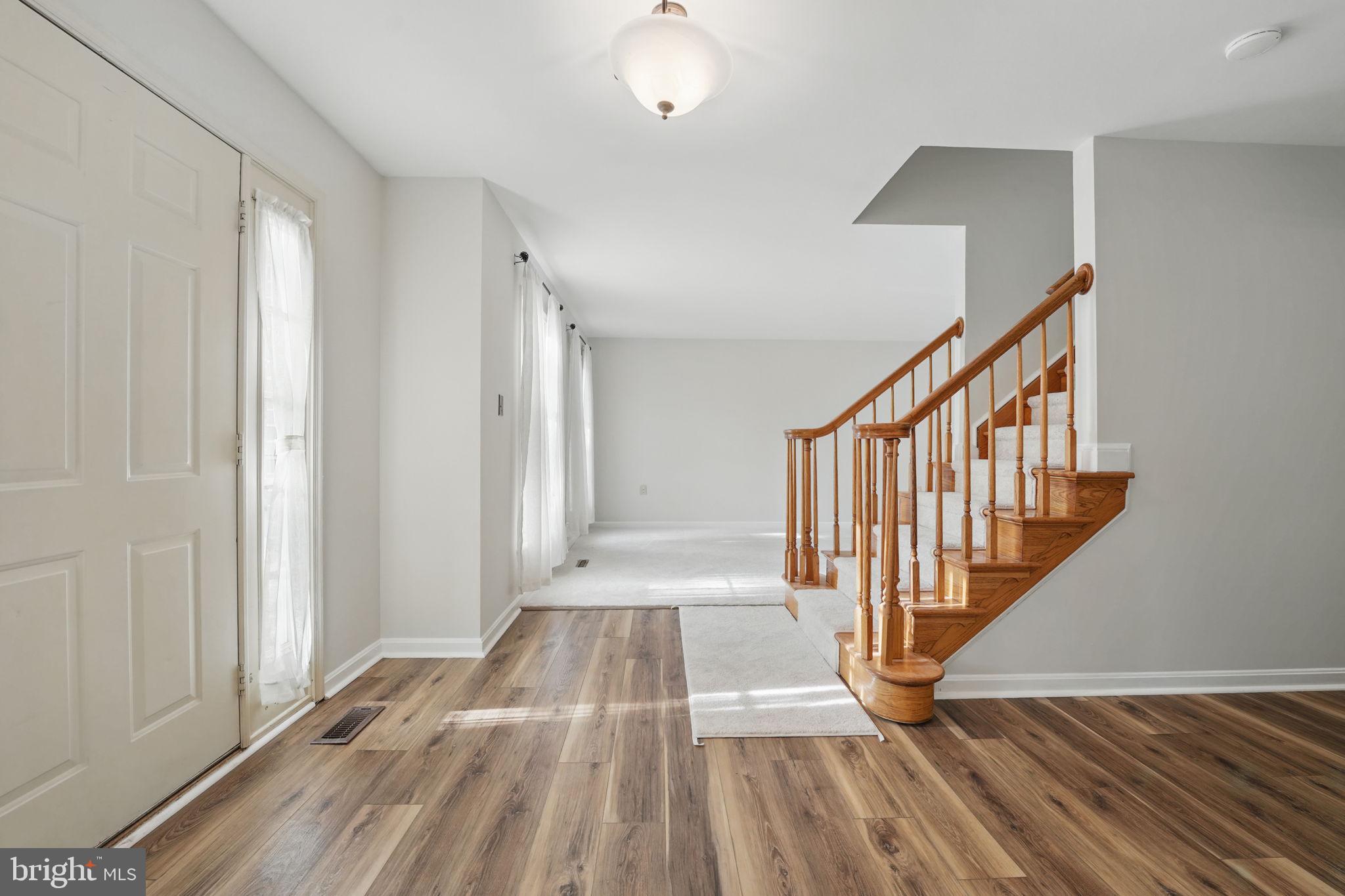 NEWPORT - Residential