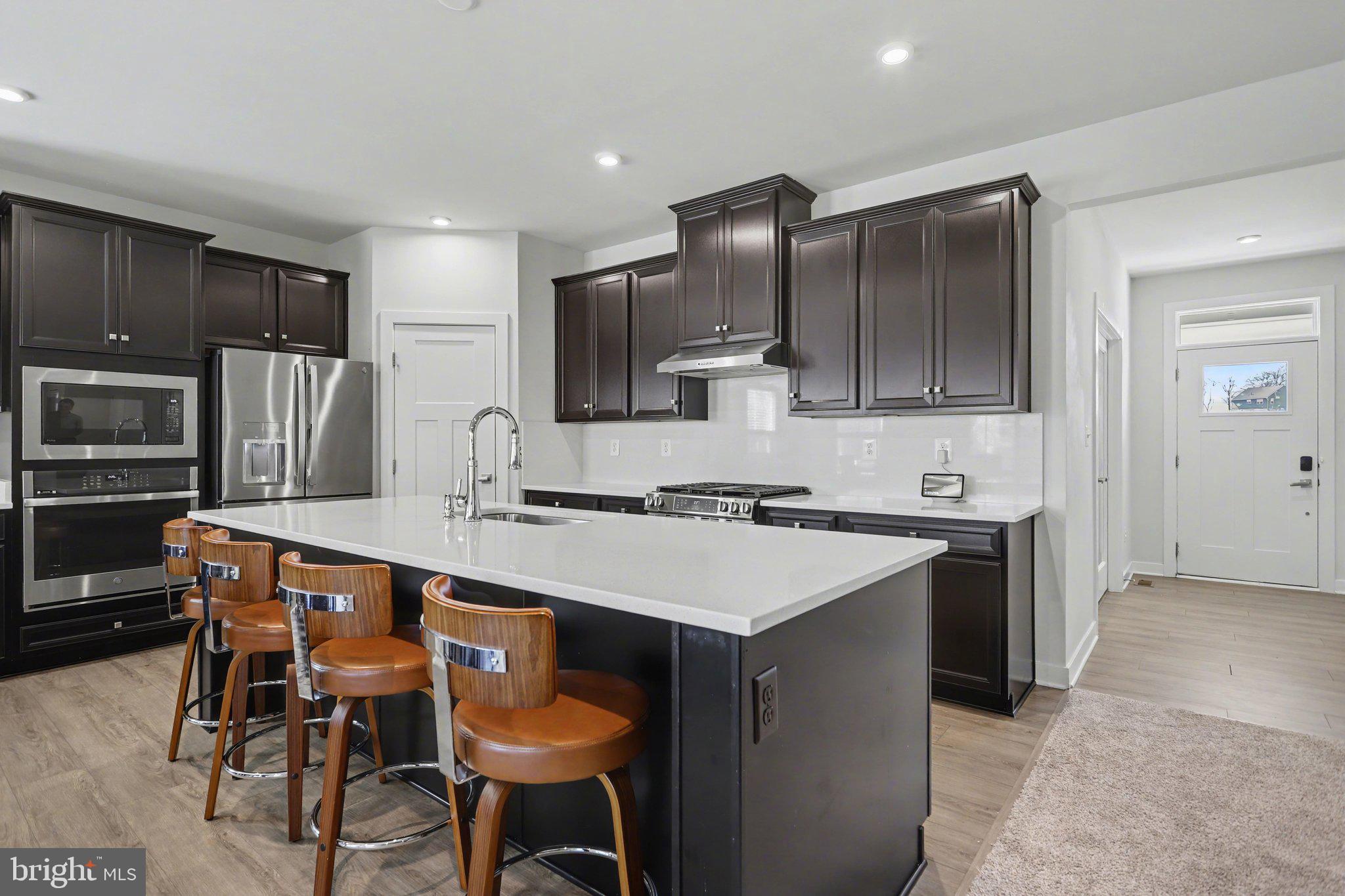 HIGH POINTE SOUTH - Residential