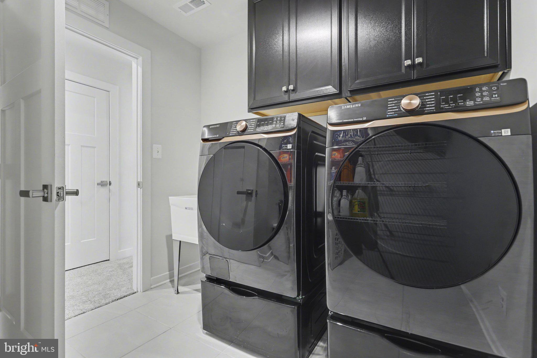 HIGH POINTE SOUTH - Residential