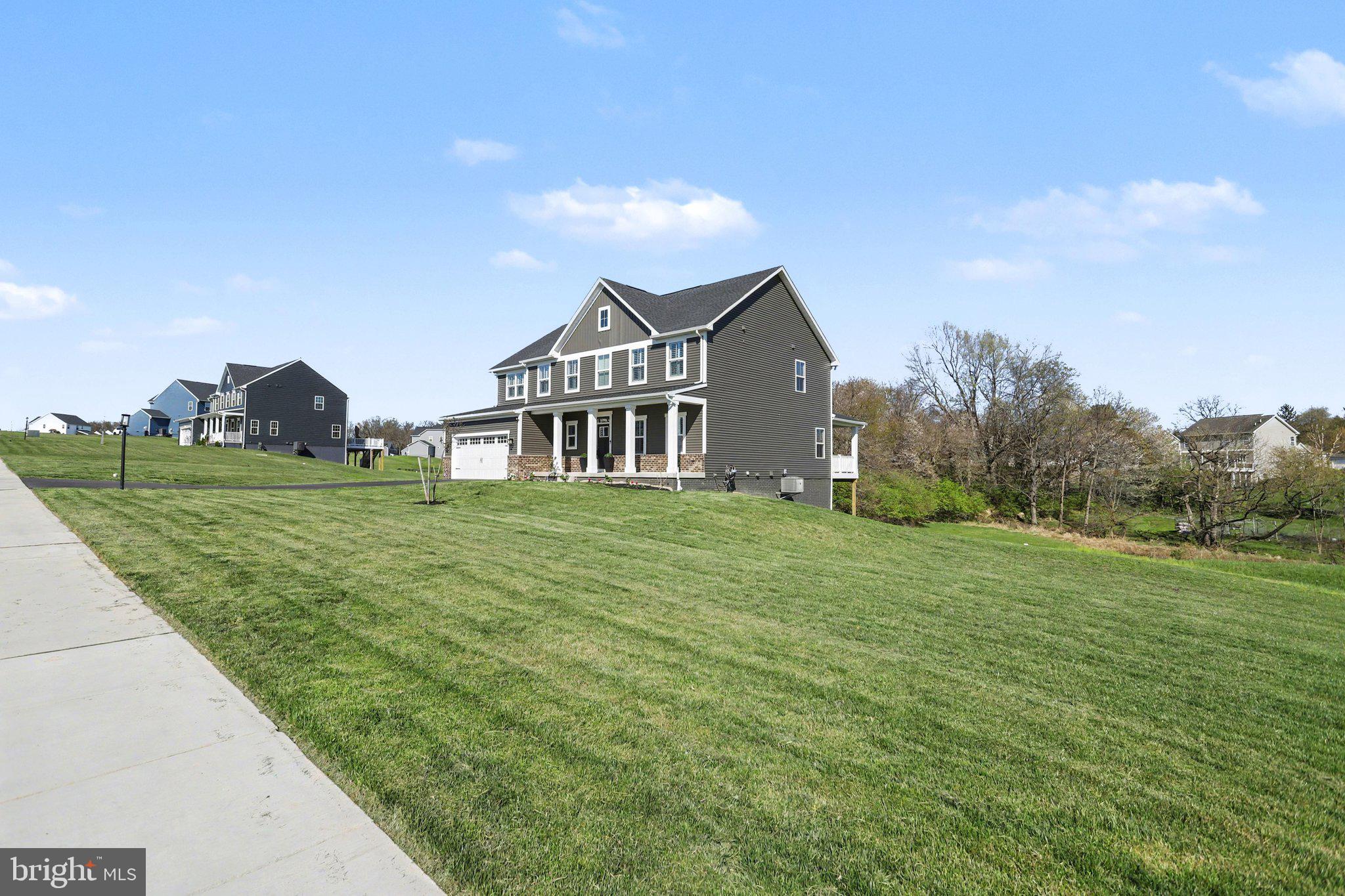 HIGH POINTE SOUTH - Residential