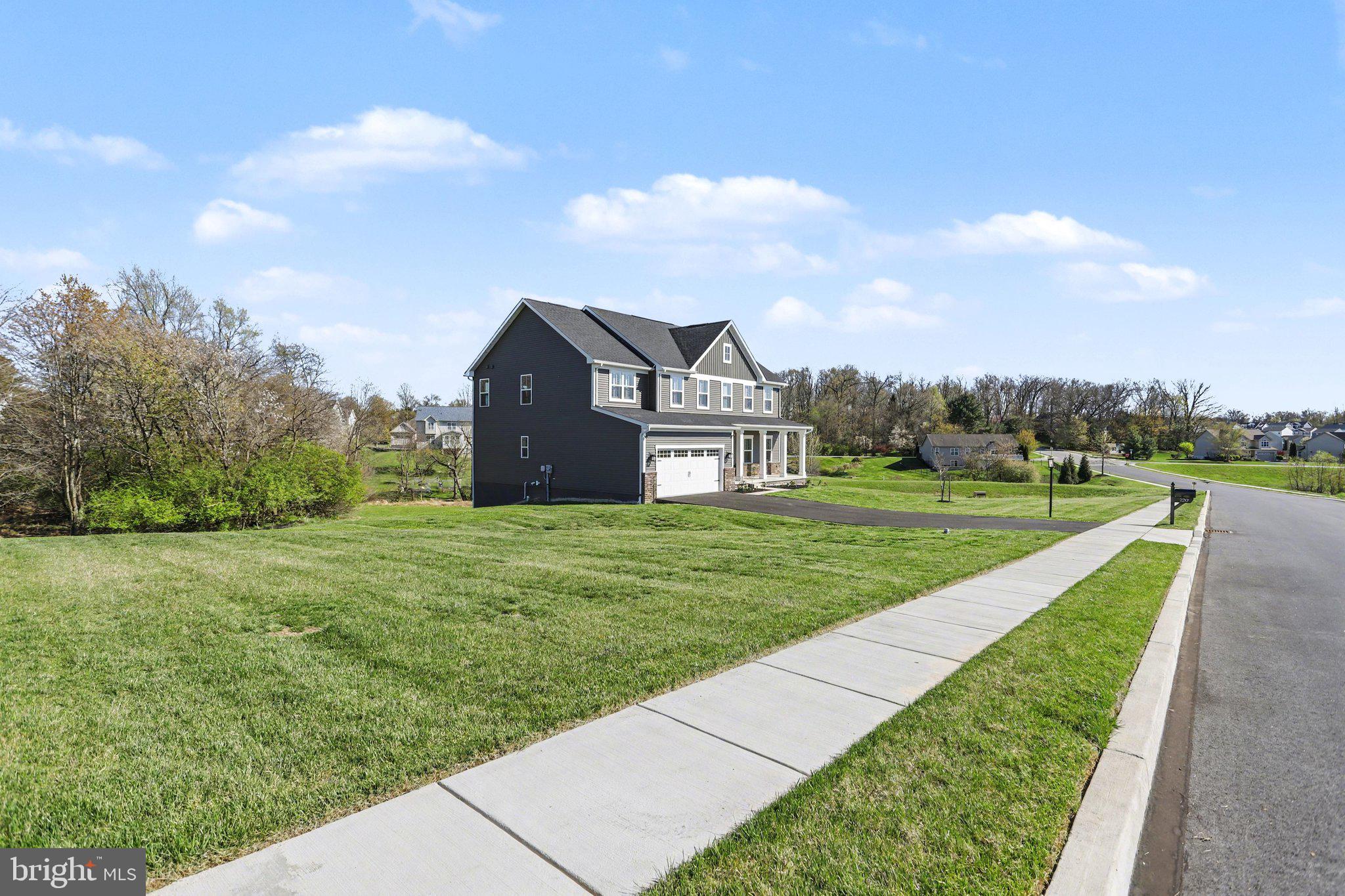 HIGH POINTE SOUTH - Residential