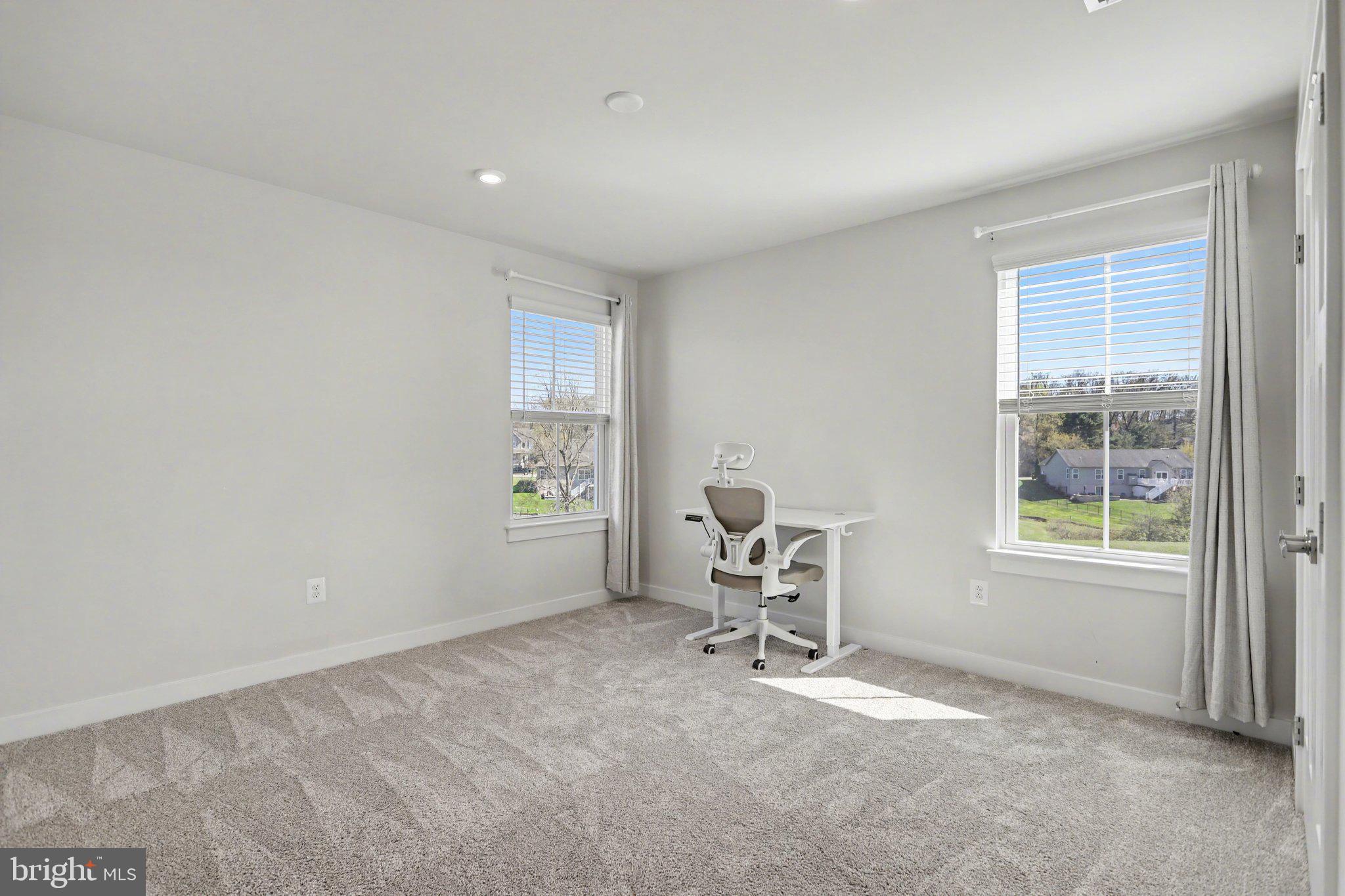 HIGH POINTE SOUTH - Residential