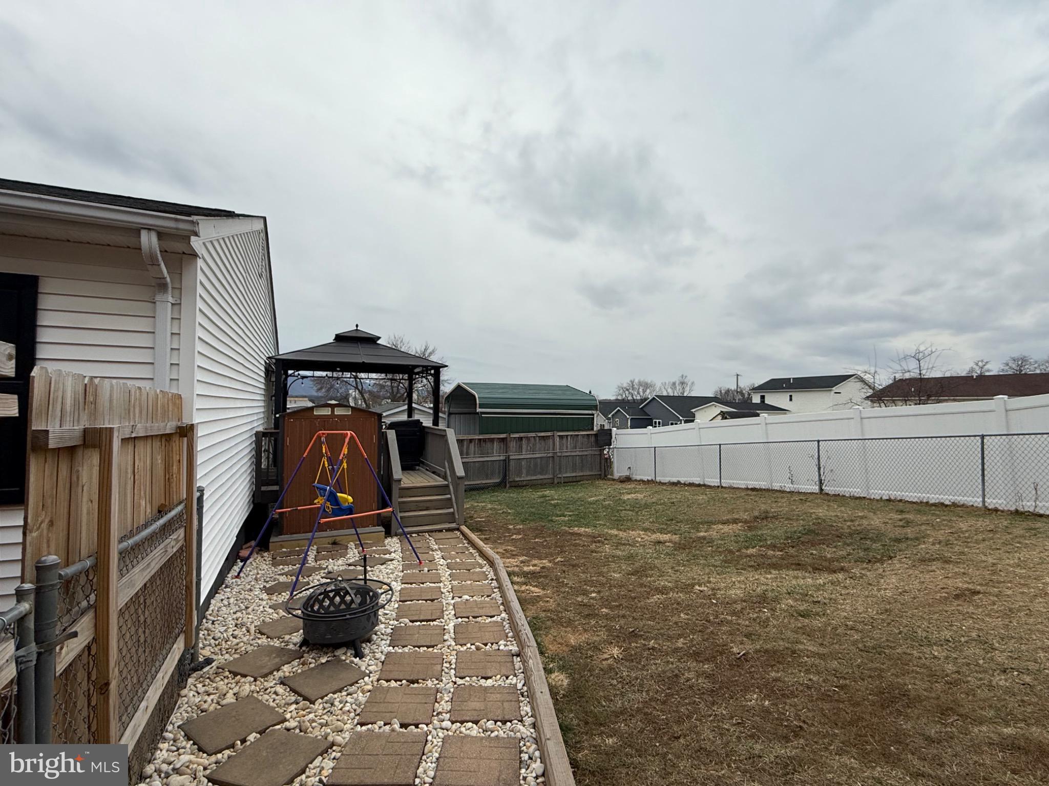 WOODLAWN - Residential