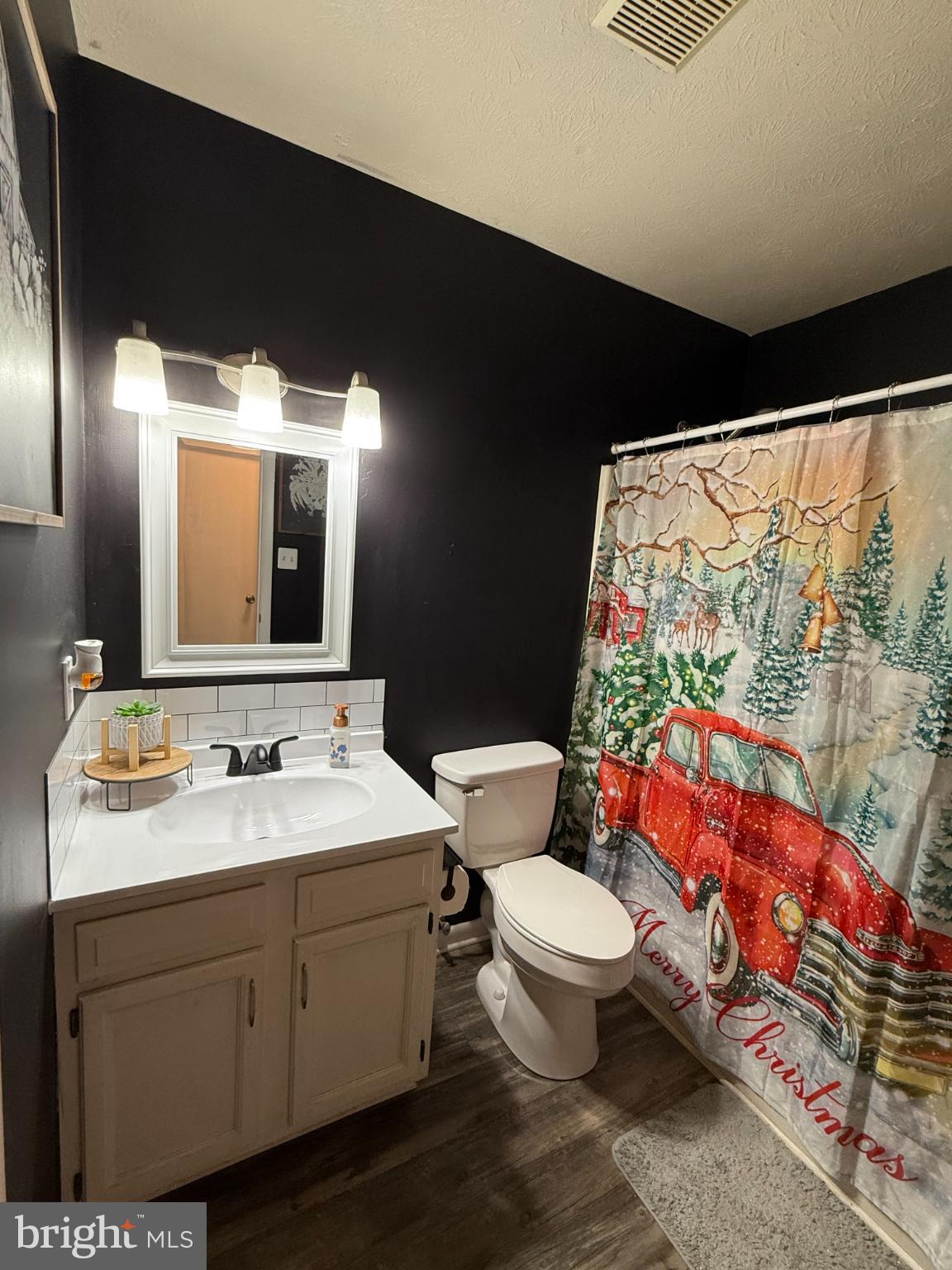 WOODLAWN - Residential