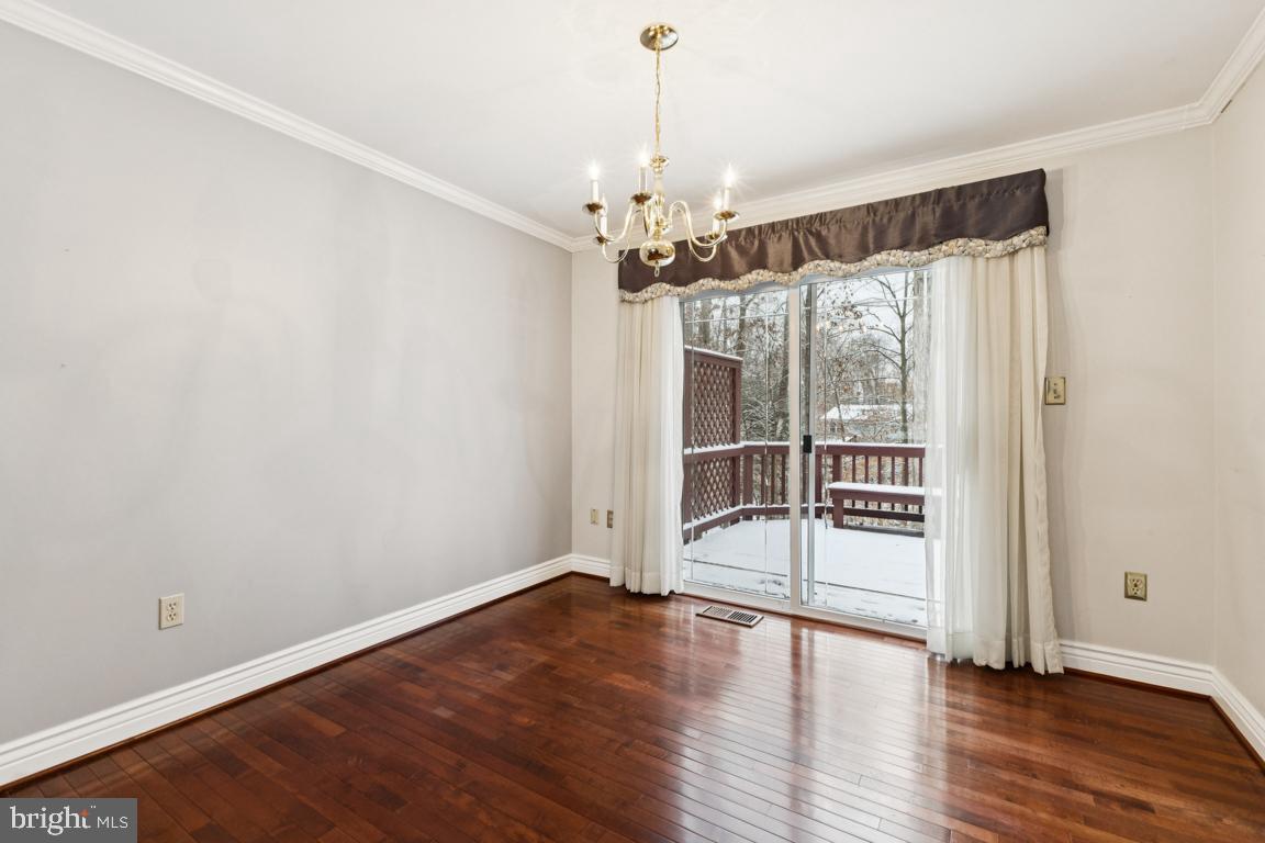 LAKE RIDGE - Residential