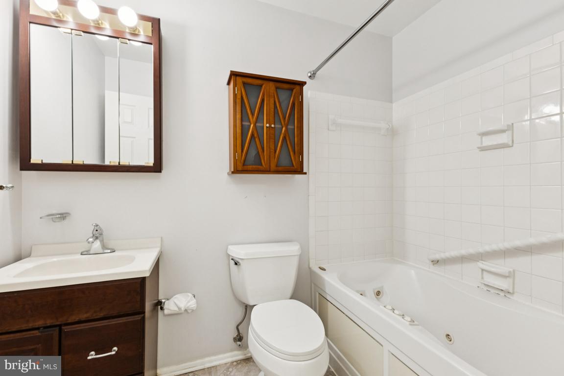 LAKE RIDGE - Residential