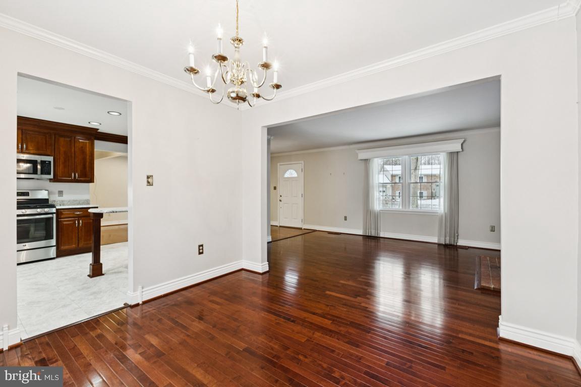 LAKE RIDGE - Residential