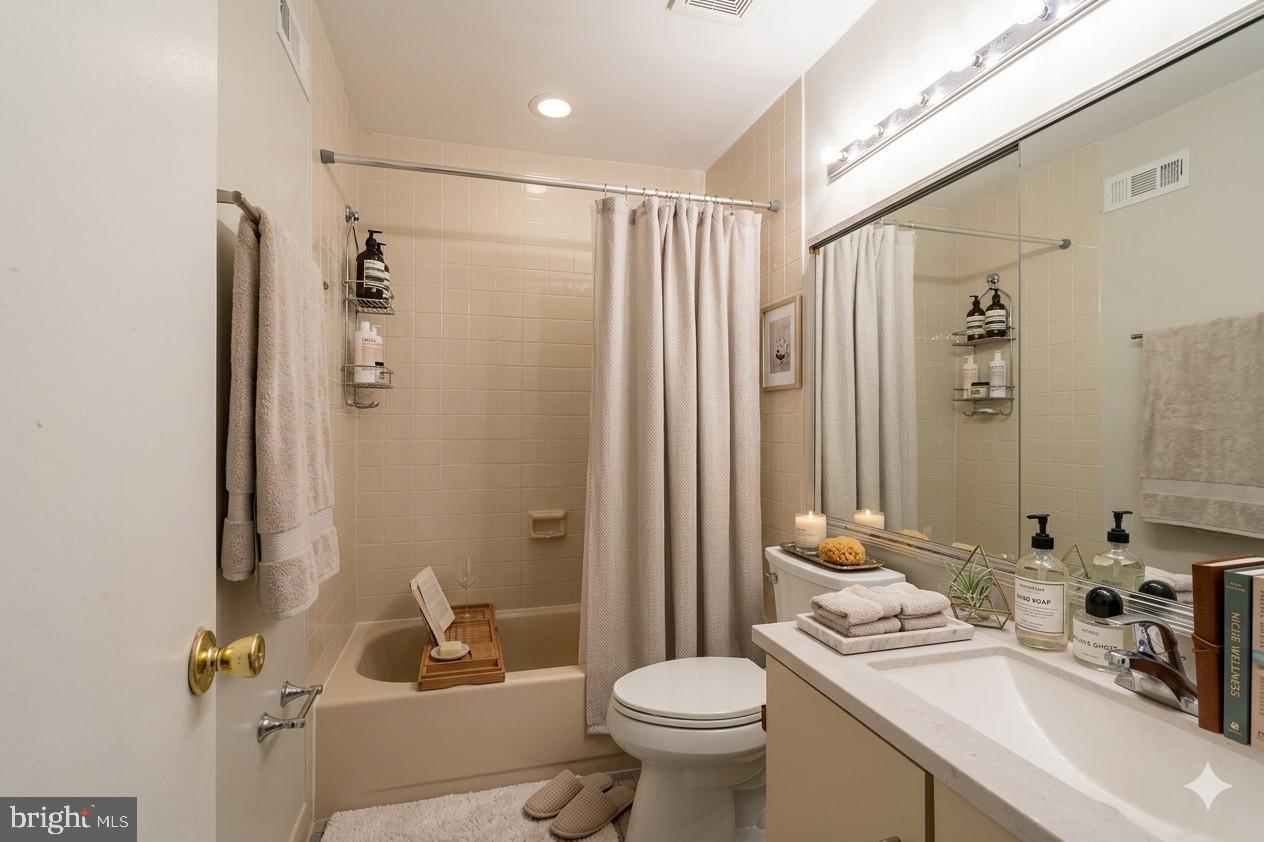 OLD CITY - Residential