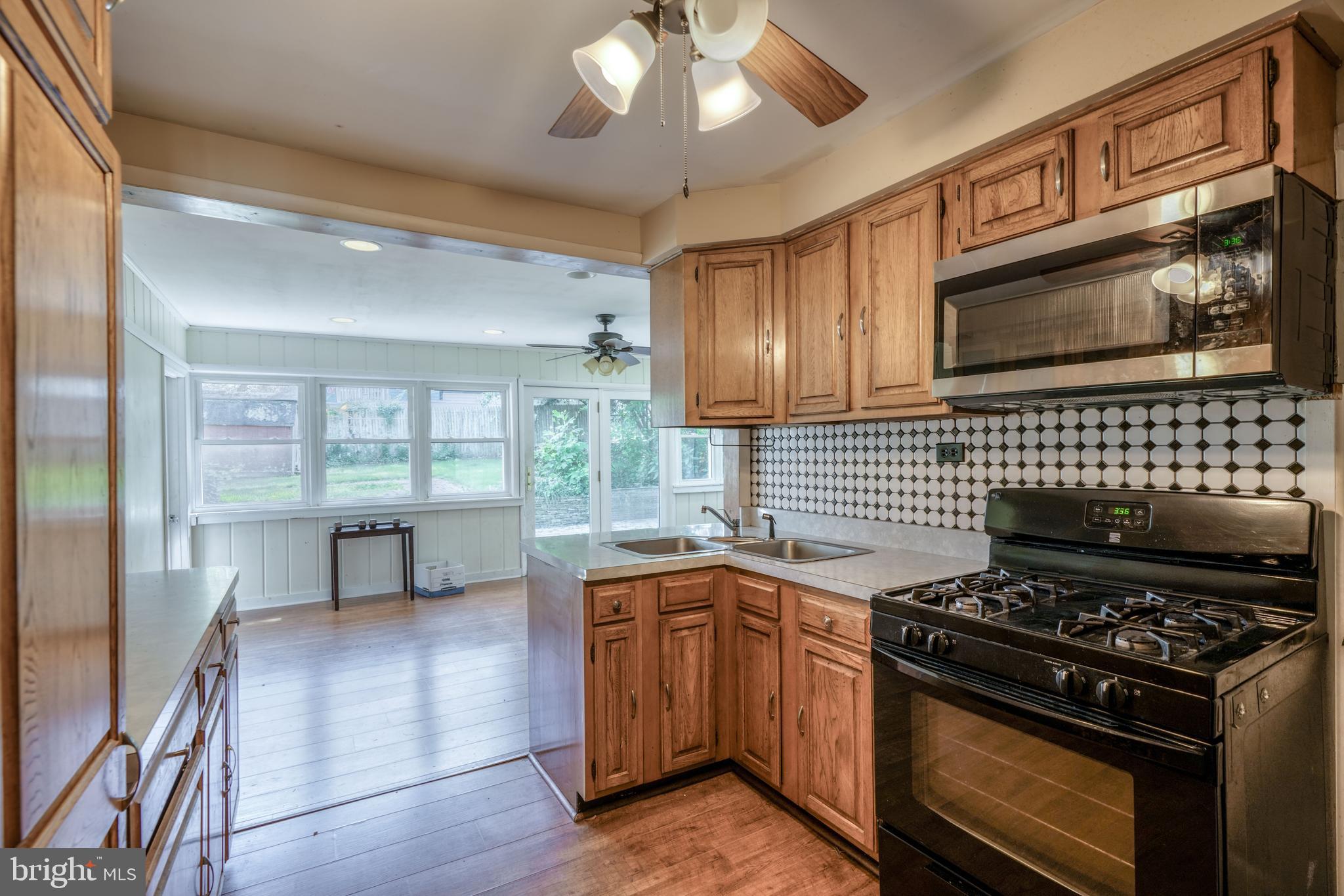 GLEN ISLE ESTATES - Residential