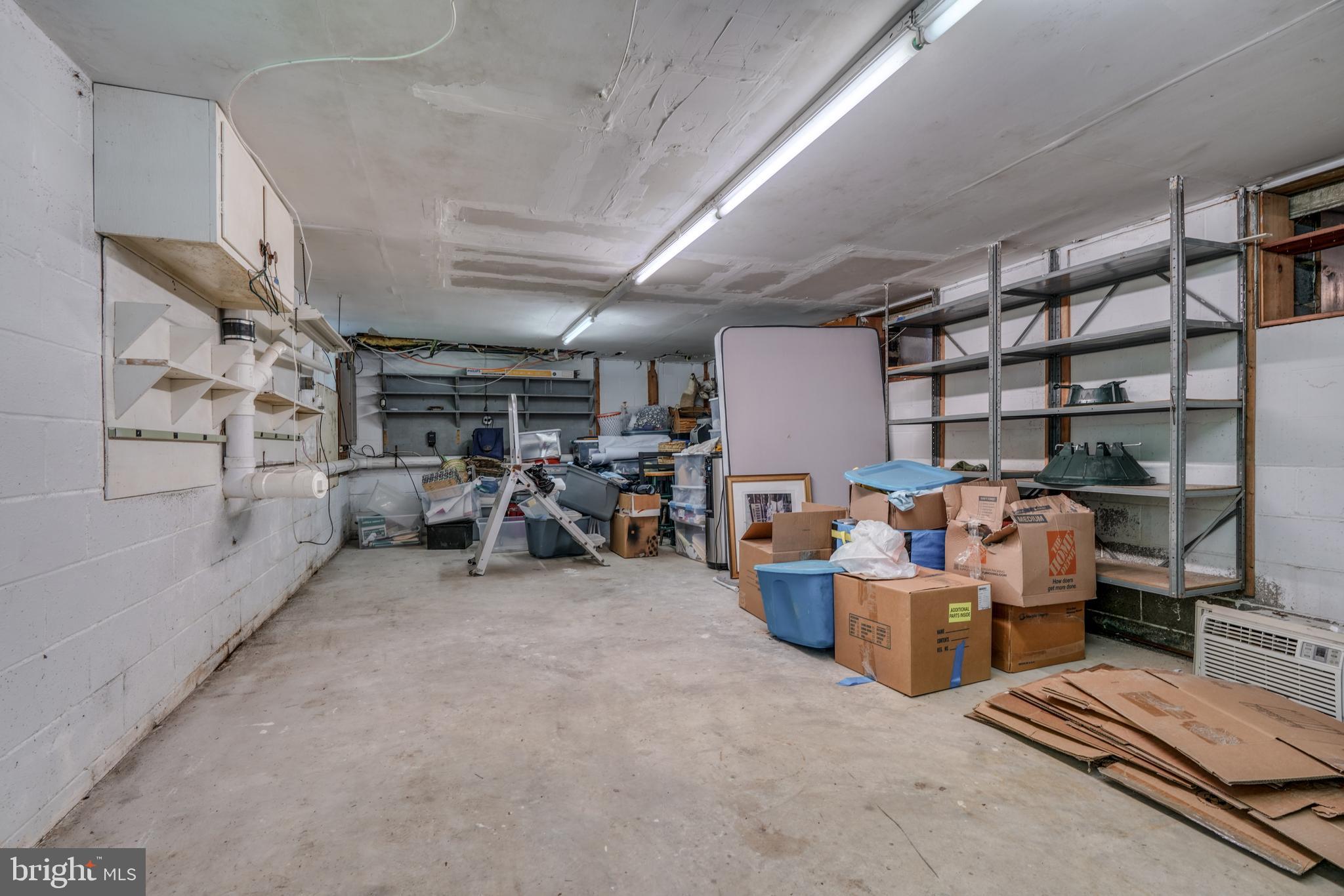 GLEN ISLE ESTATES - Residential