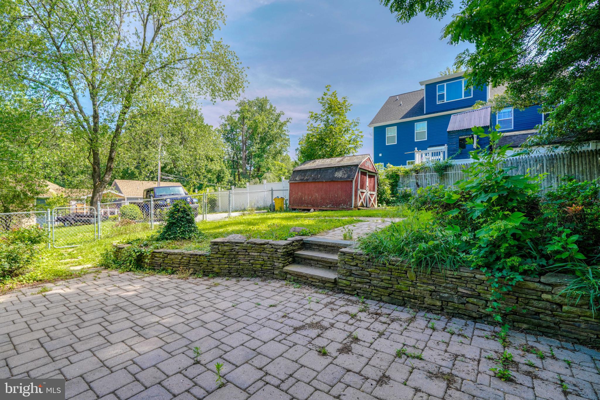 GLEN ISLE ESTATES - Residential