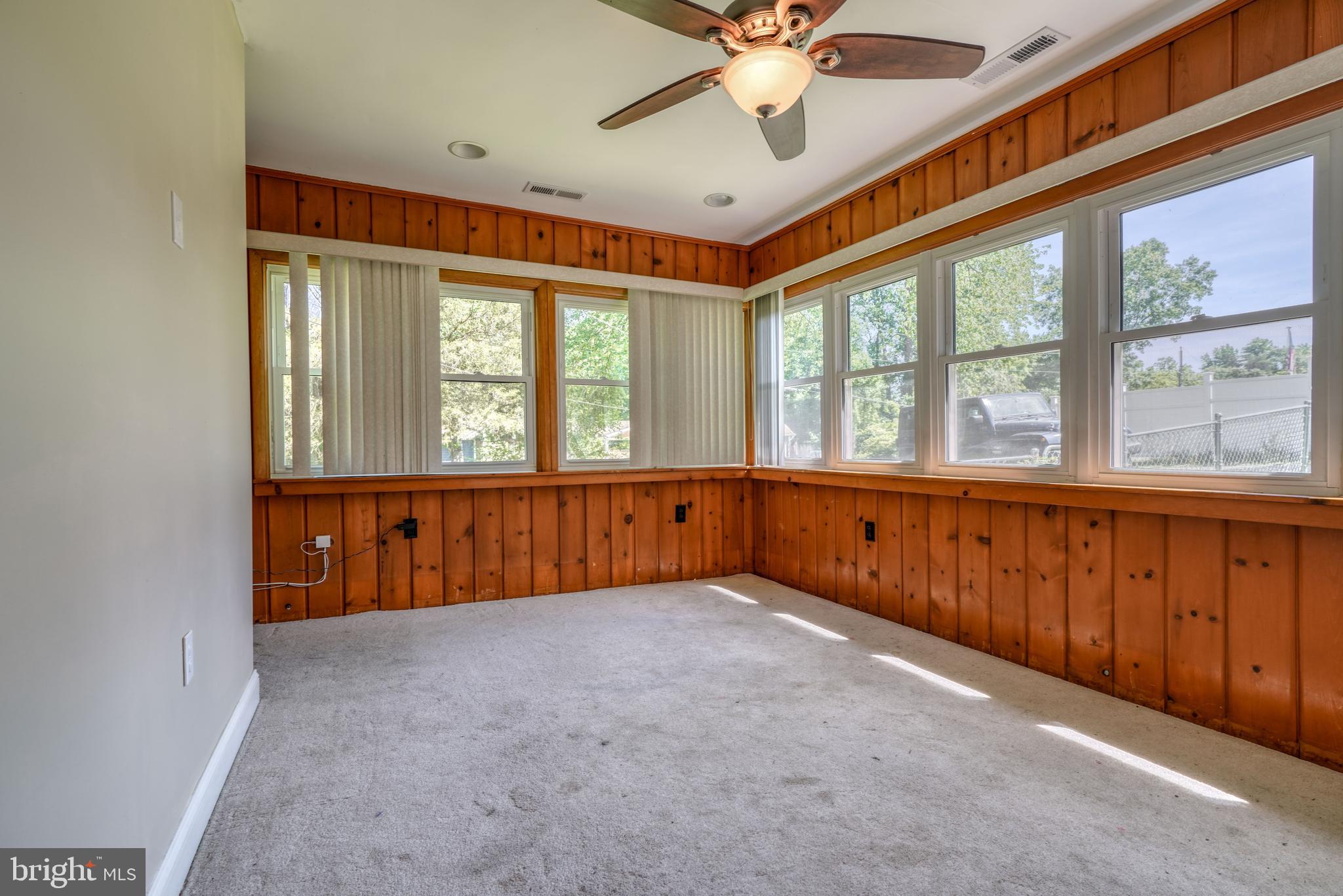 GLEN ISLE ESTATES - Residential