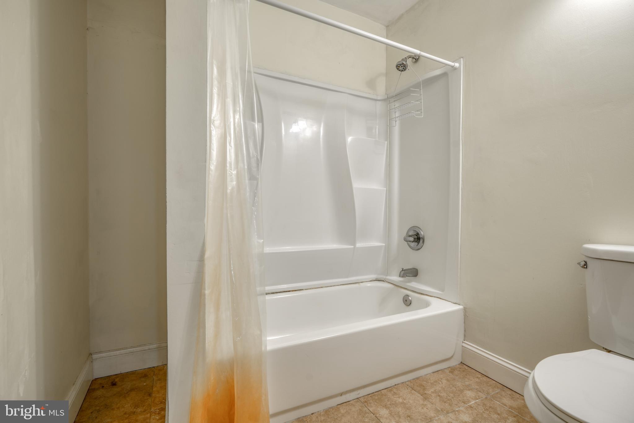 GLEN ISLE ESTATES - Residential