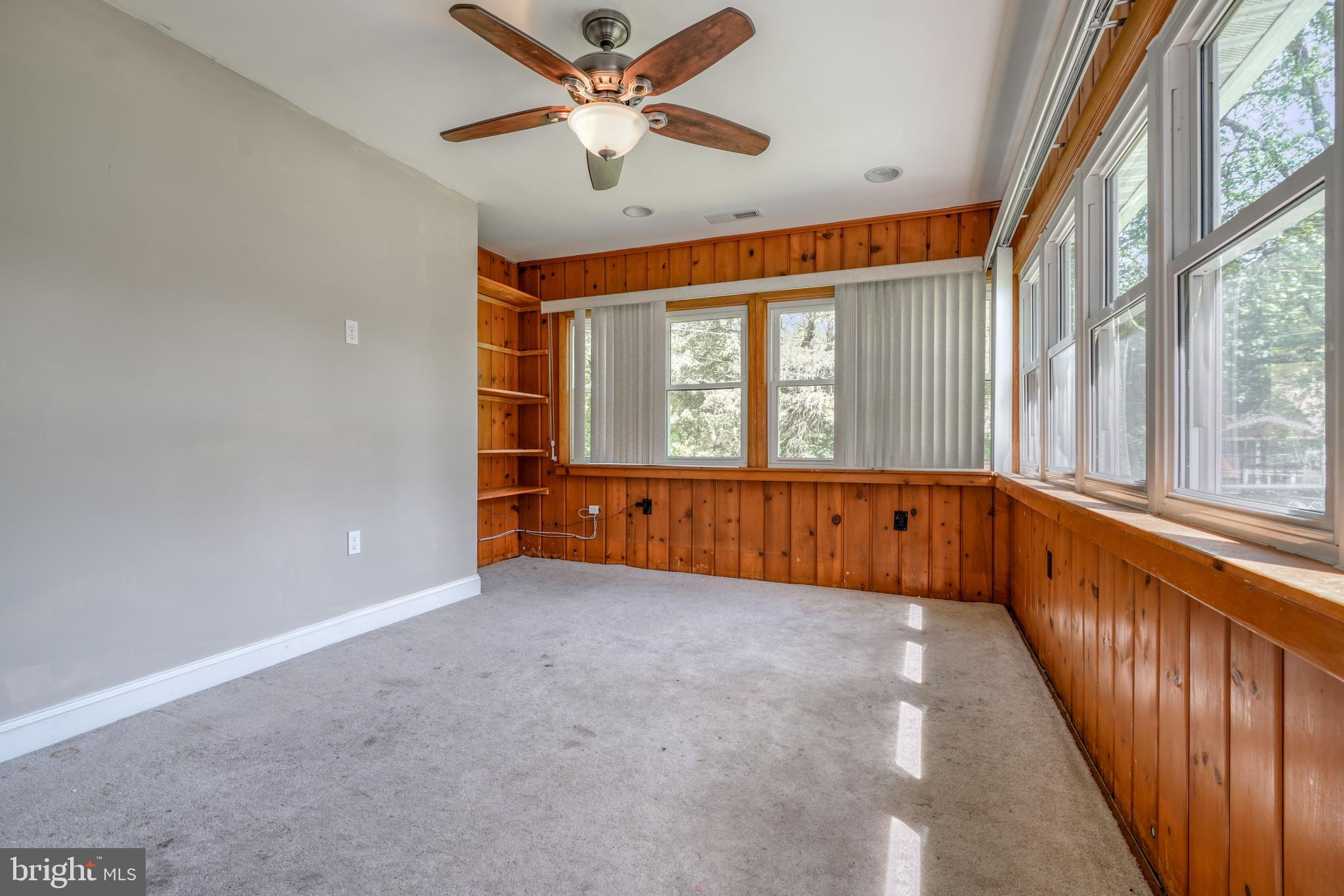 GLEN ISLE ESTATES - Residential