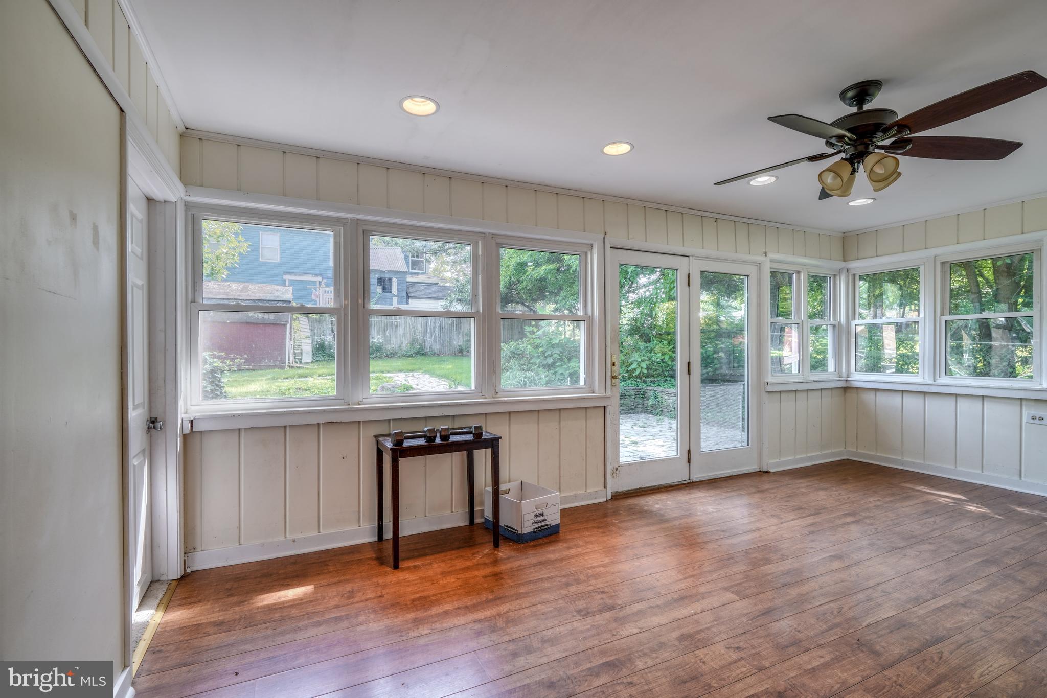 GLEN ISLE ESTATES - Residential