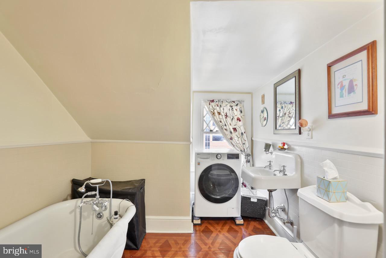 BAKER PARK - Residential