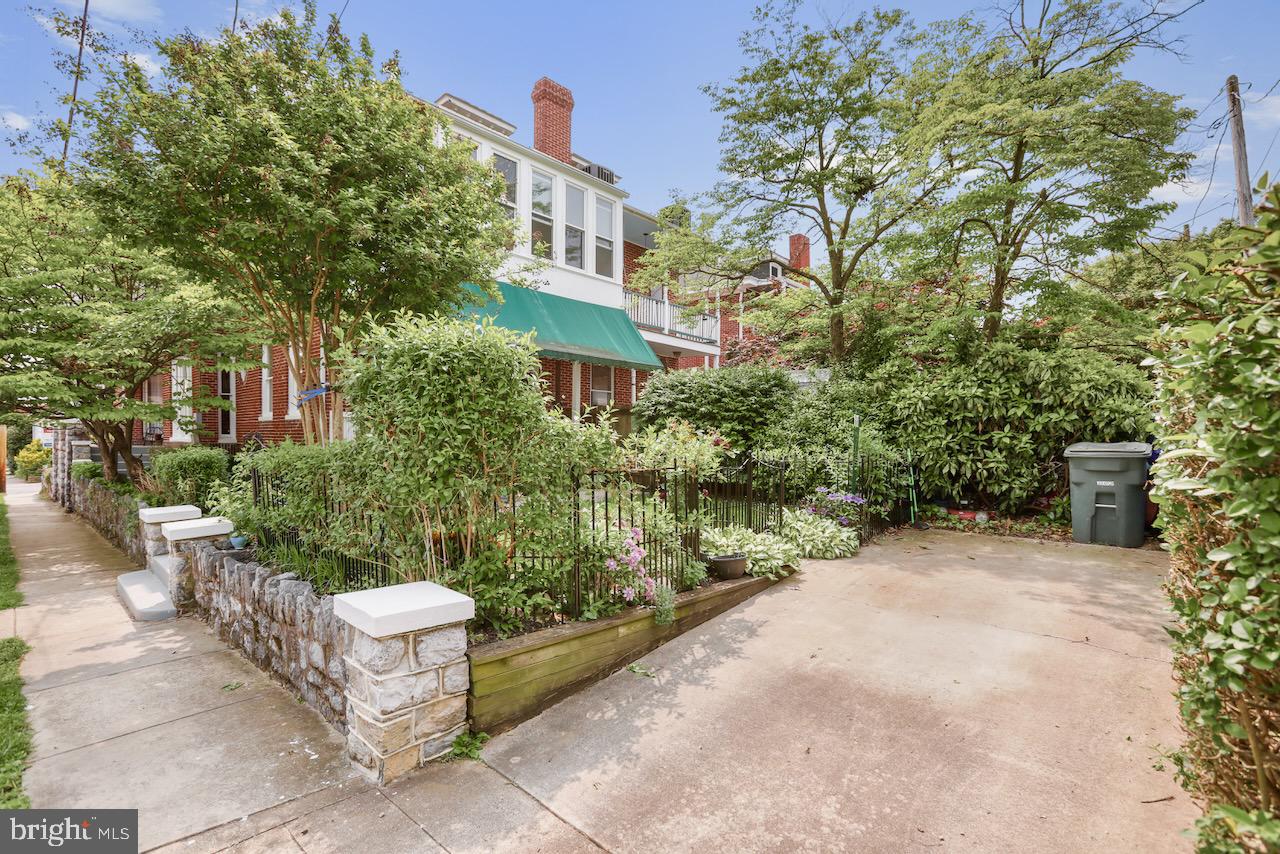 BAKER PARK - Residential