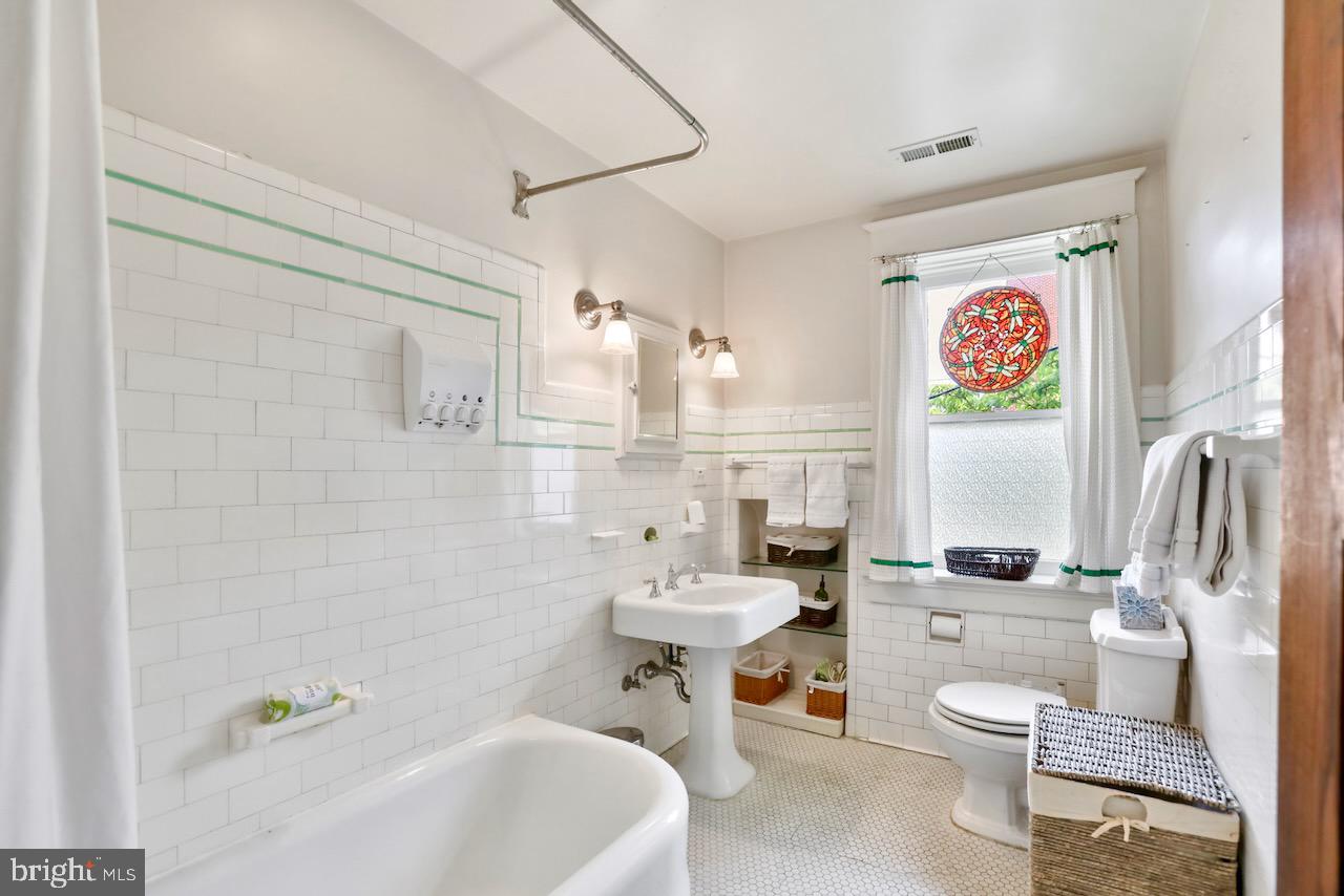 BAKER PARK - Residential