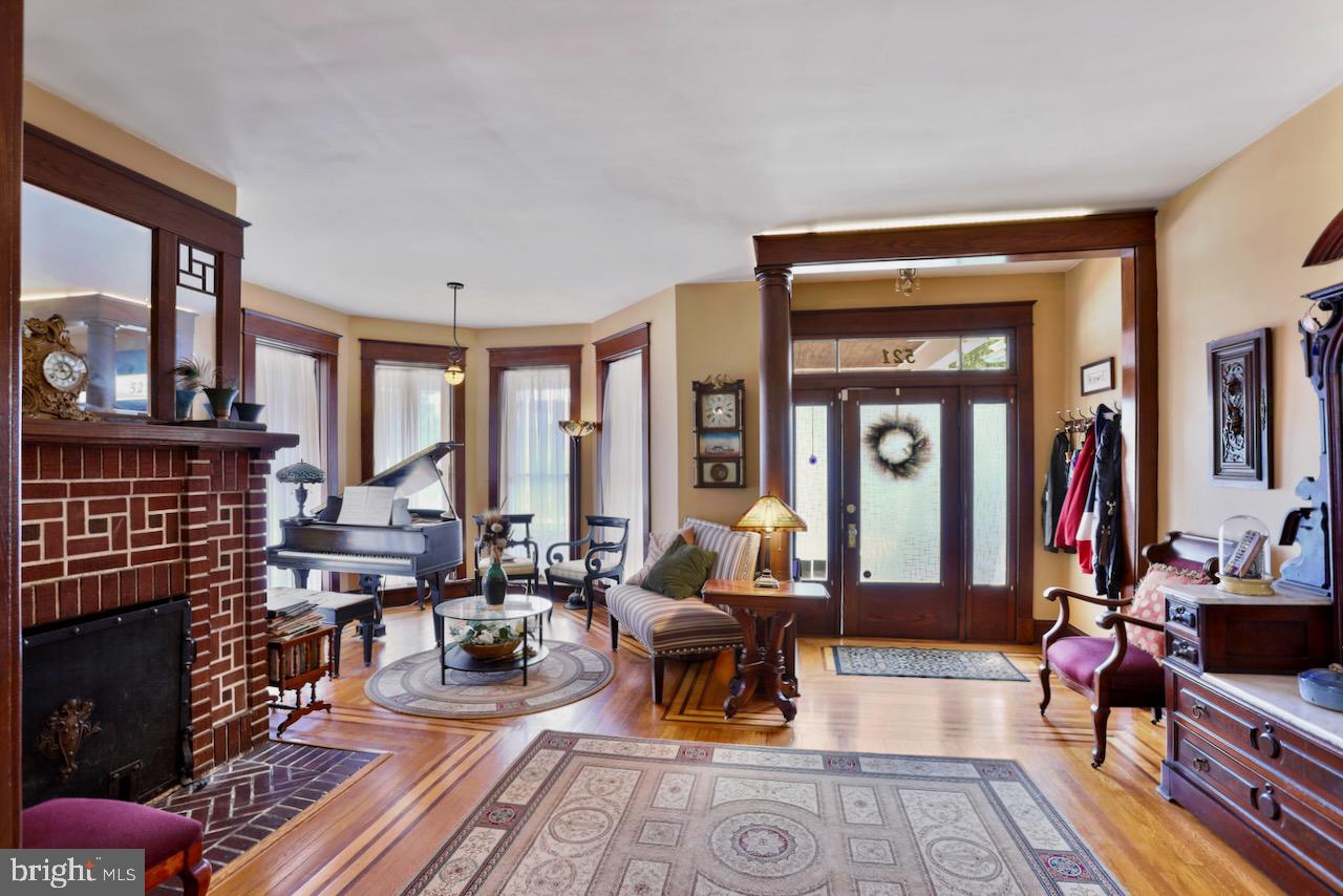 BAKER PARK - Residential