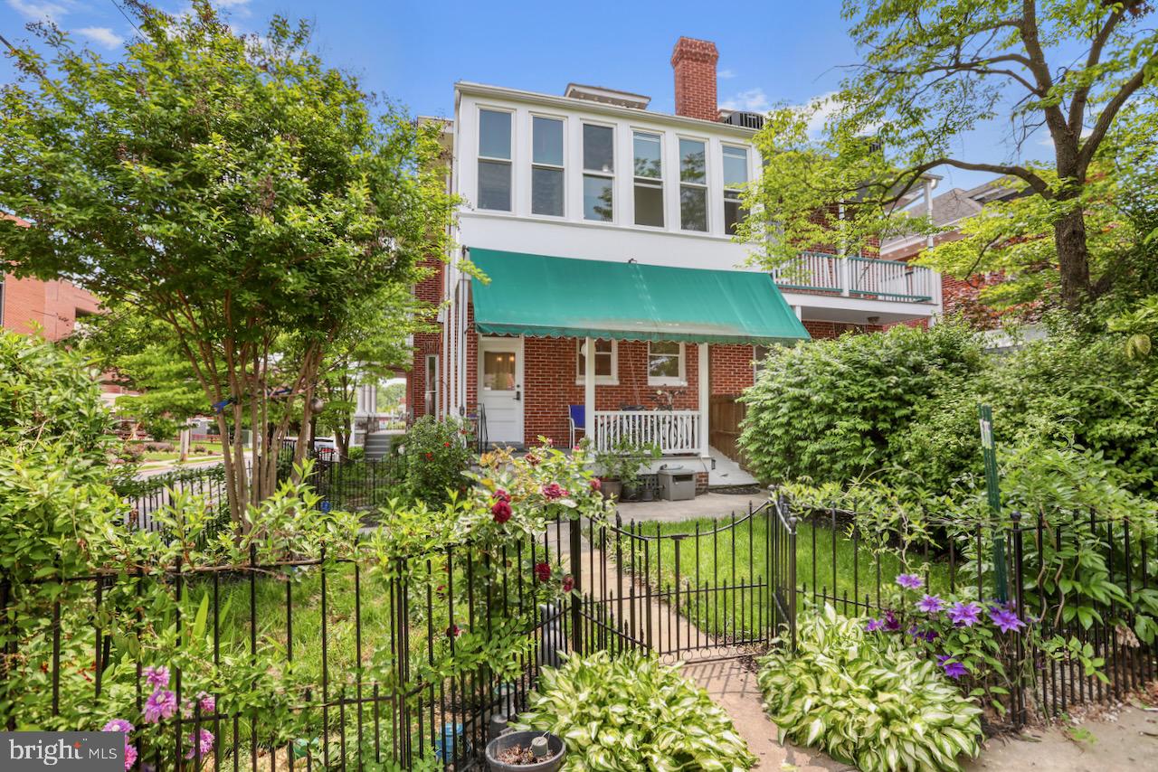 BAKER PARK - Residential