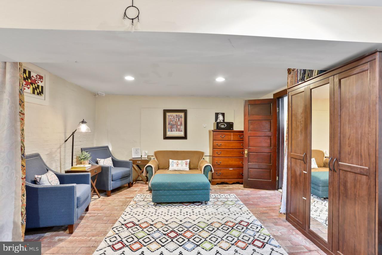 BAKER PARK - Residential