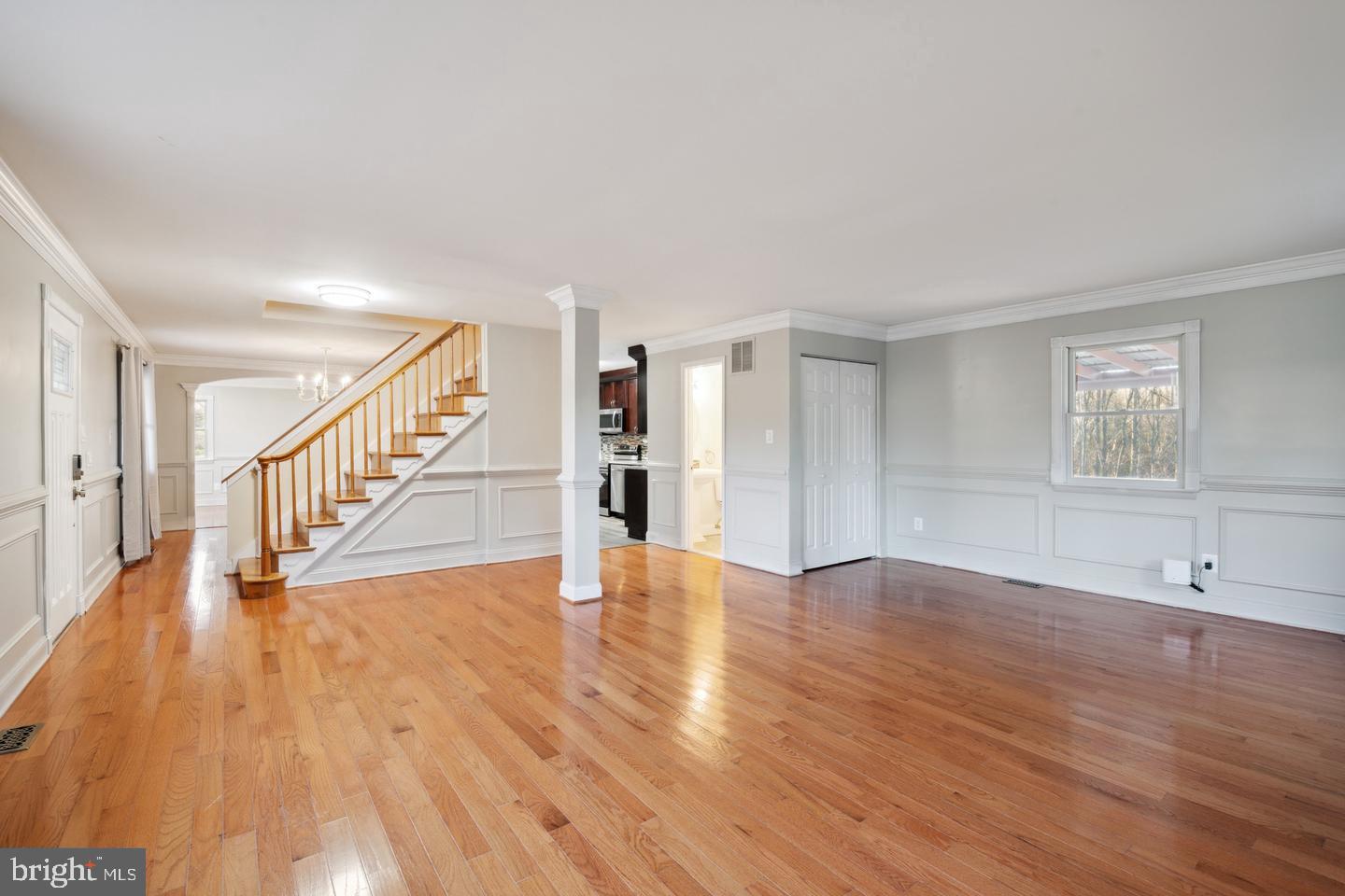 2220 TIMOTHY DRIVE