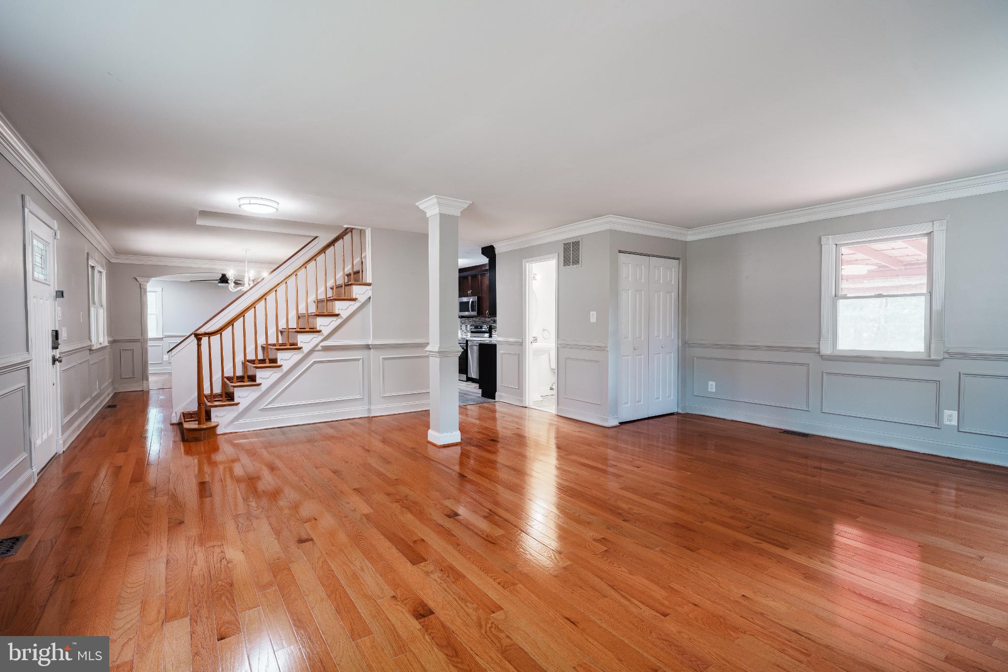 2220 TIMOTHY DRIVE