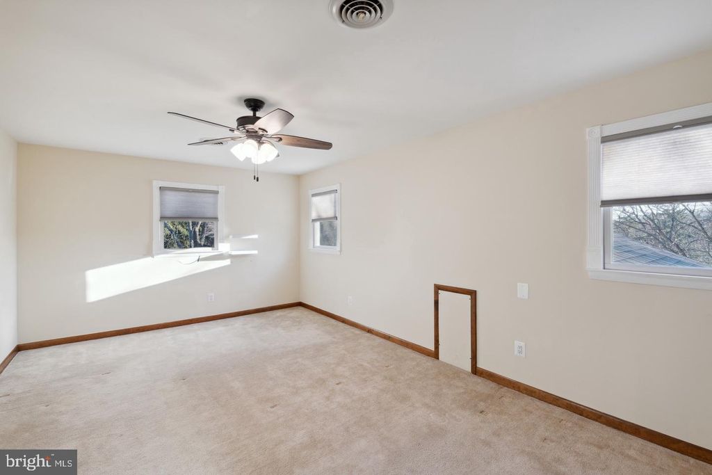 listing image 50